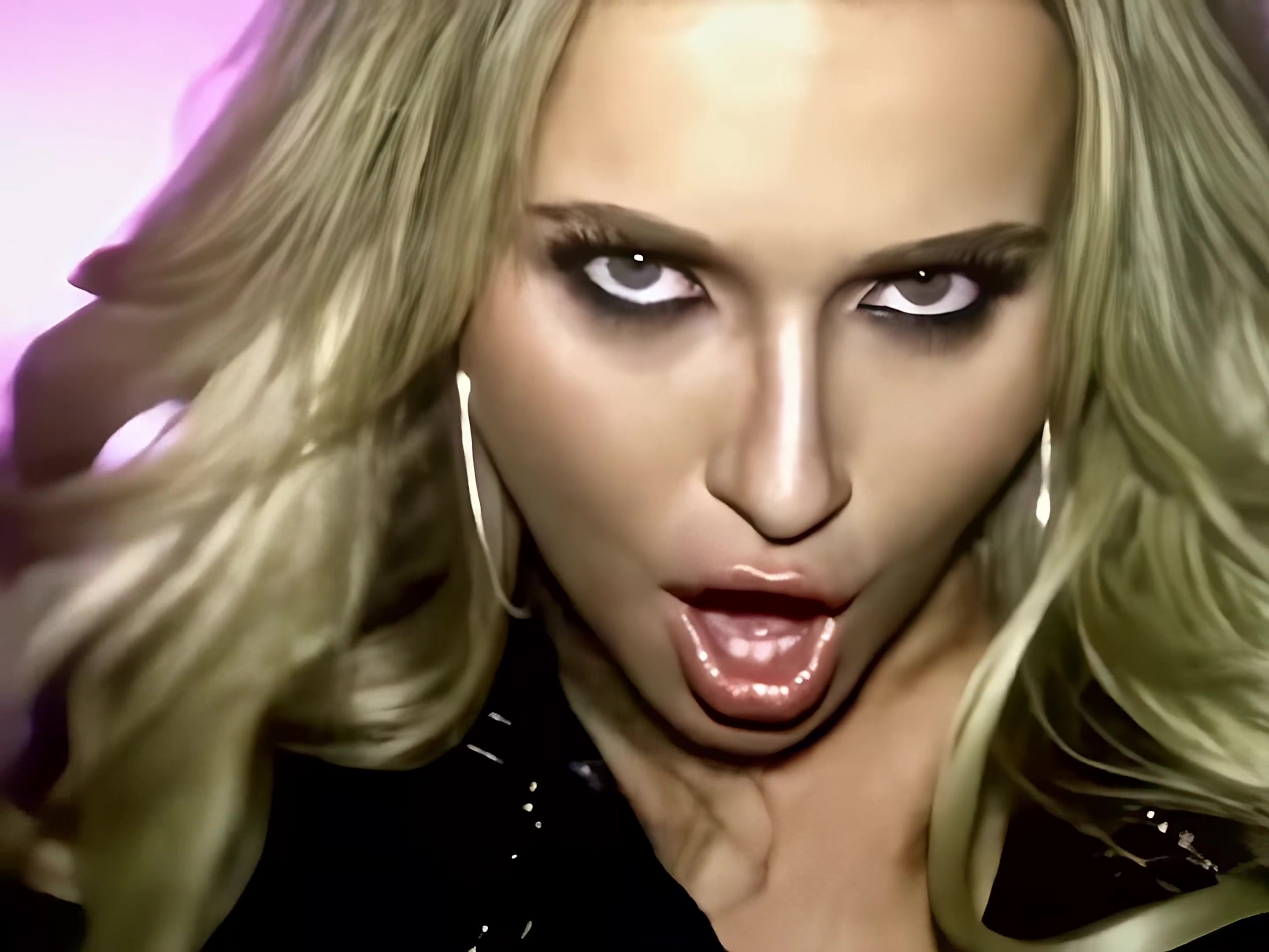 HaydenPanettiere_WakeUpCall_4K_0249.jpg