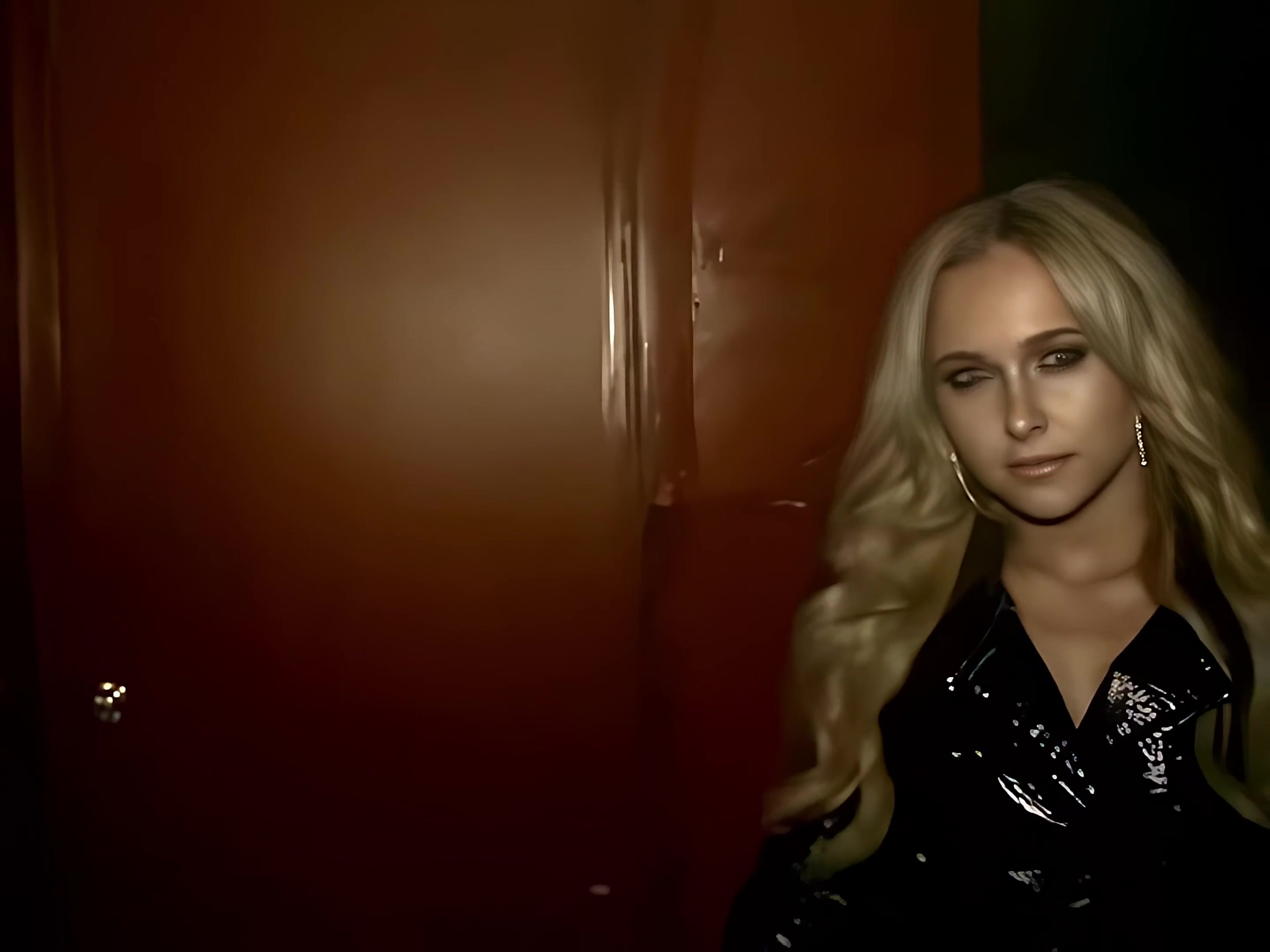 HaydenPanettiere_WakeUpCall_4K_0276.jpg