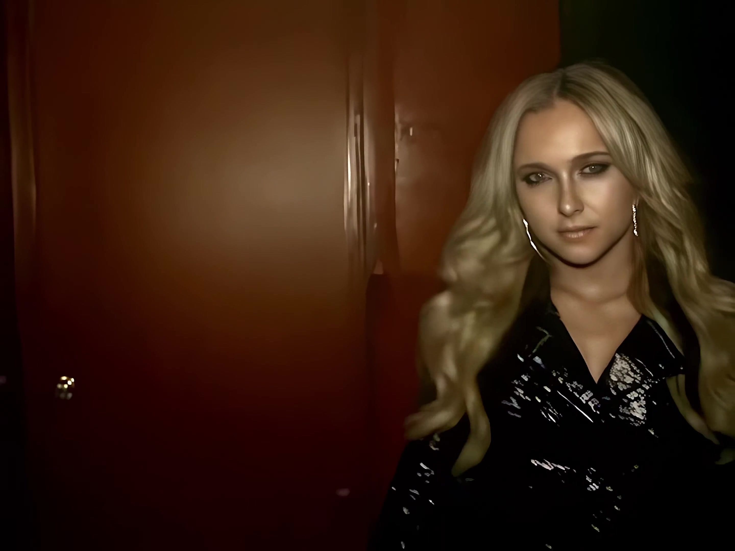 HaydenPanettiere_WakeUpCall_4K_0277.jpg