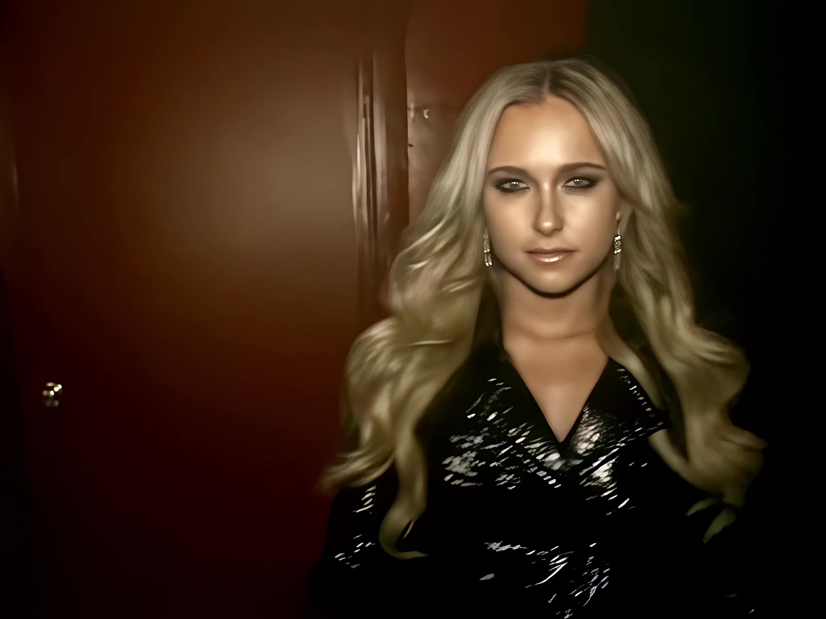 HaydenPanettiere_WakeUpCall_4K_0279.jpg