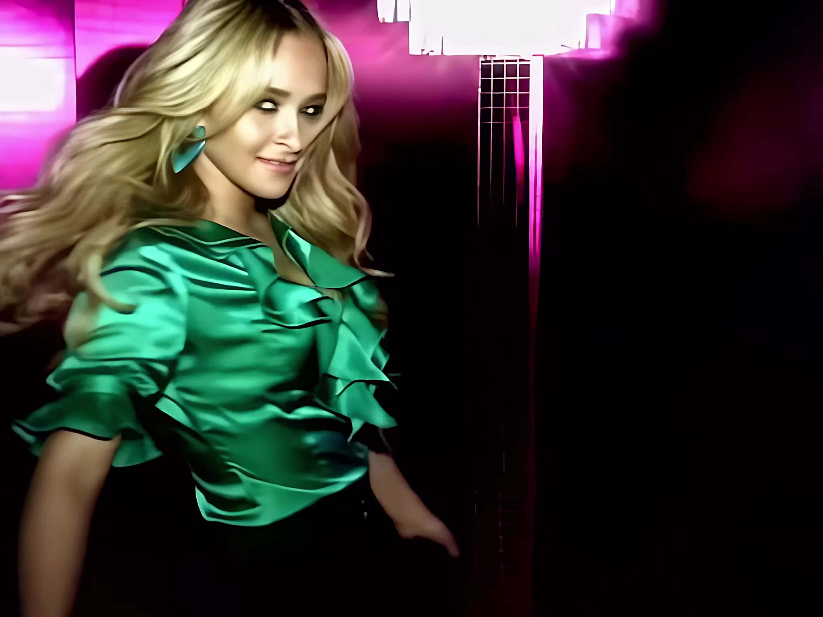 HaydenPanettiere_WakeUpCall_4K_0441.jpg