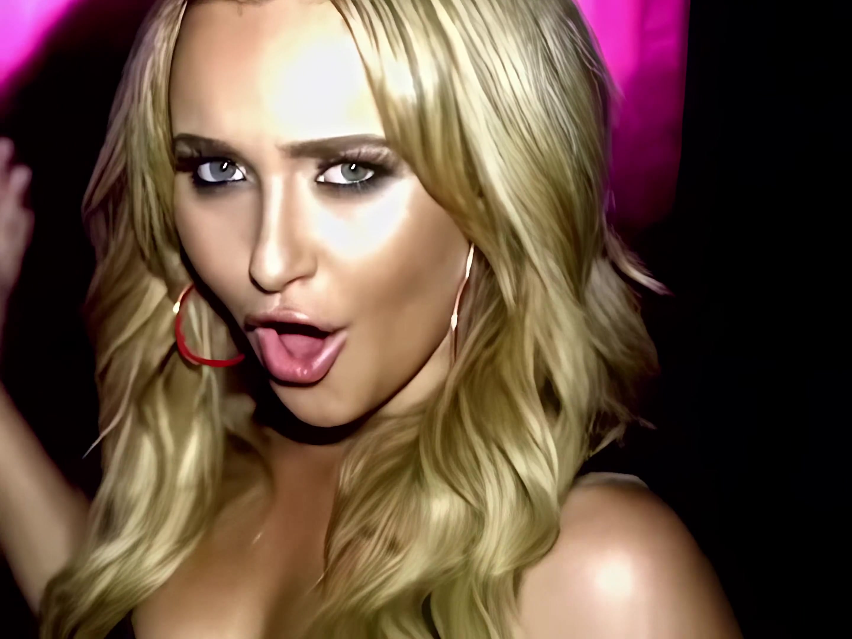 HaydenPanettiere_WakeUpCall_4K_0461.jpg