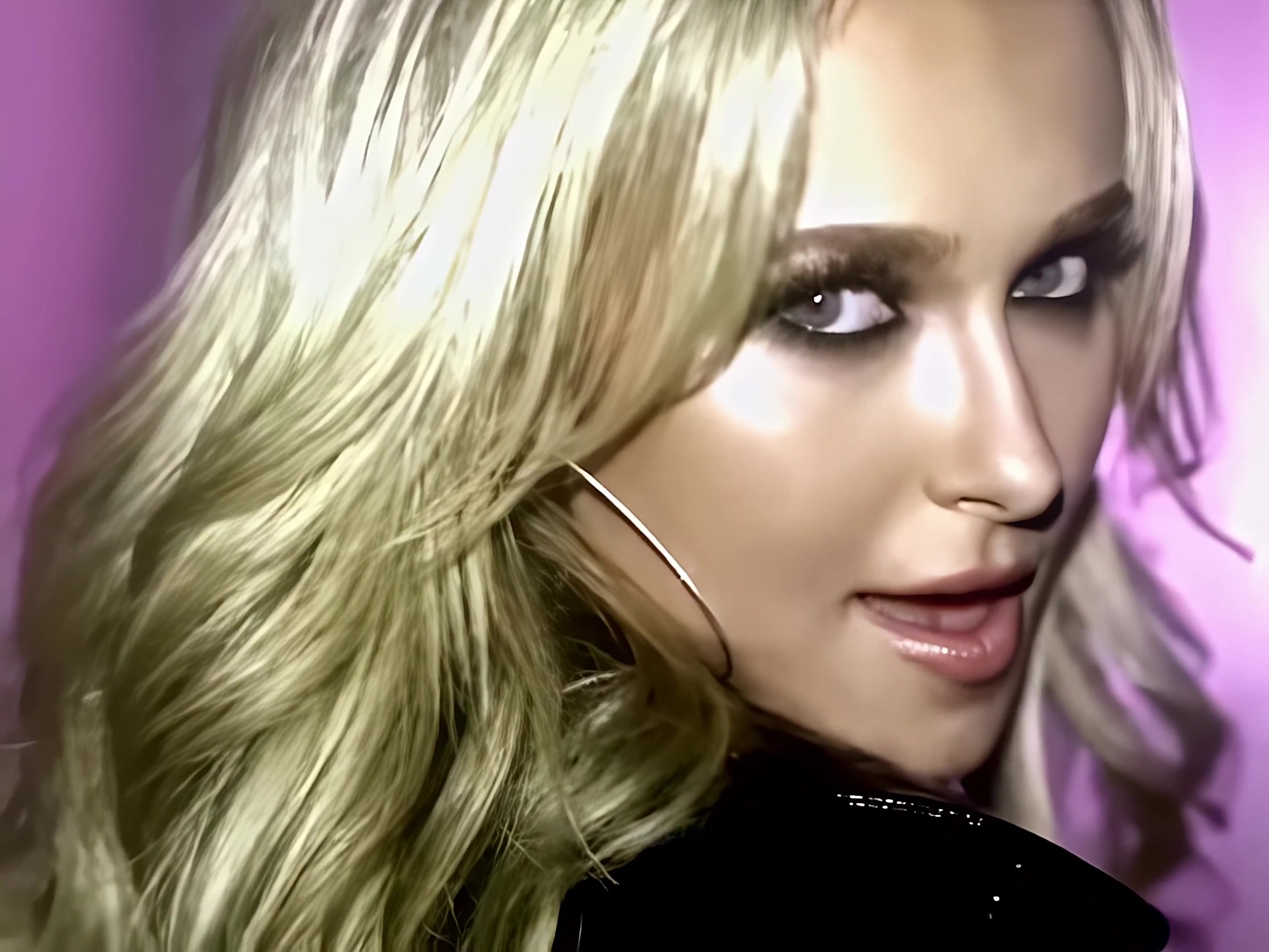 HaydenPanettiere_WakeUpCall_4K_0524.jpg