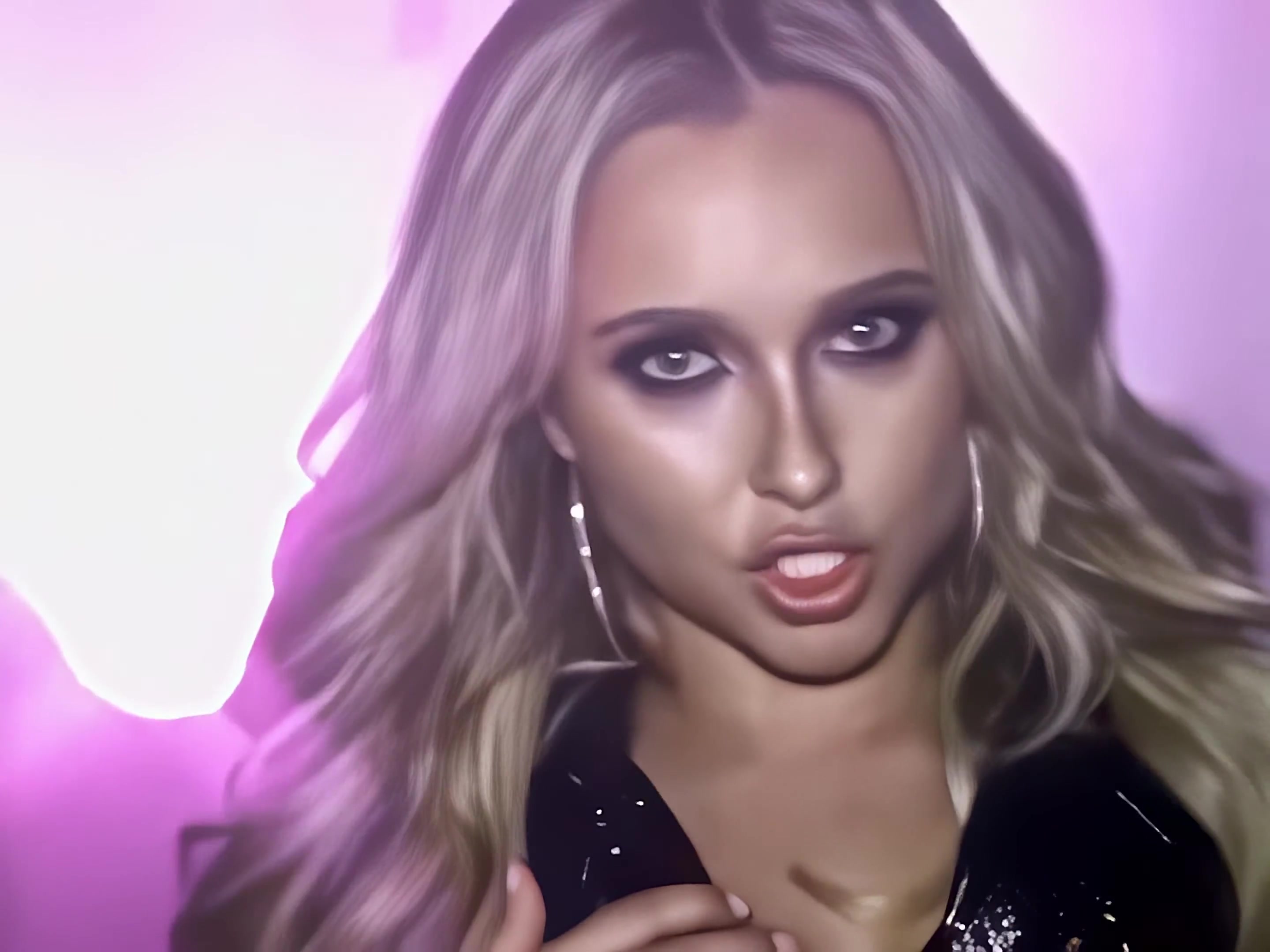 HaydenPanettiere_WakeUpCall_4K_0599.jpg