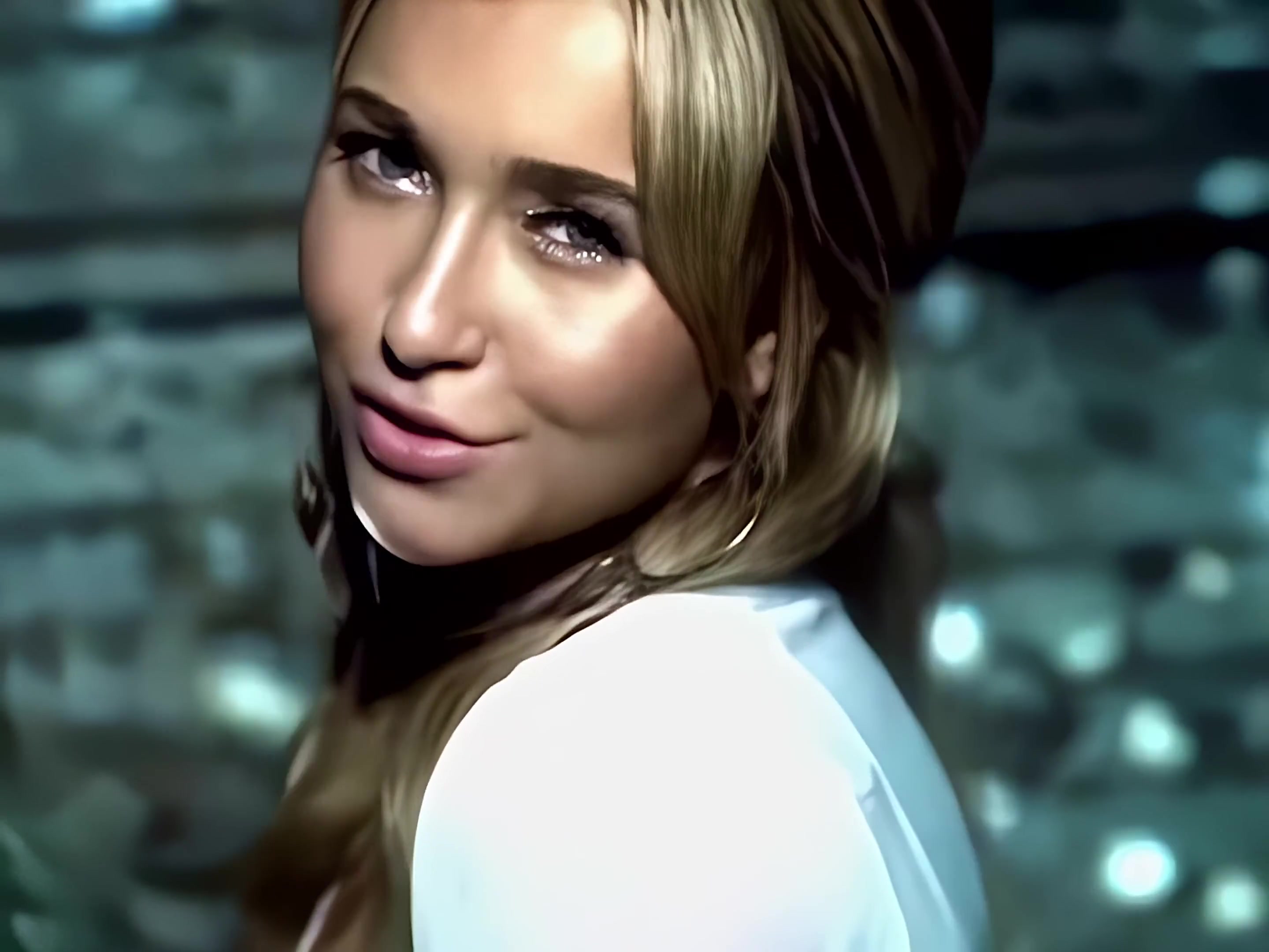 HaydenPanettiere_WakeUpCall_4K_0716.jpg HaydenPanettiere_WakeUpCall_4K_0716.jpg