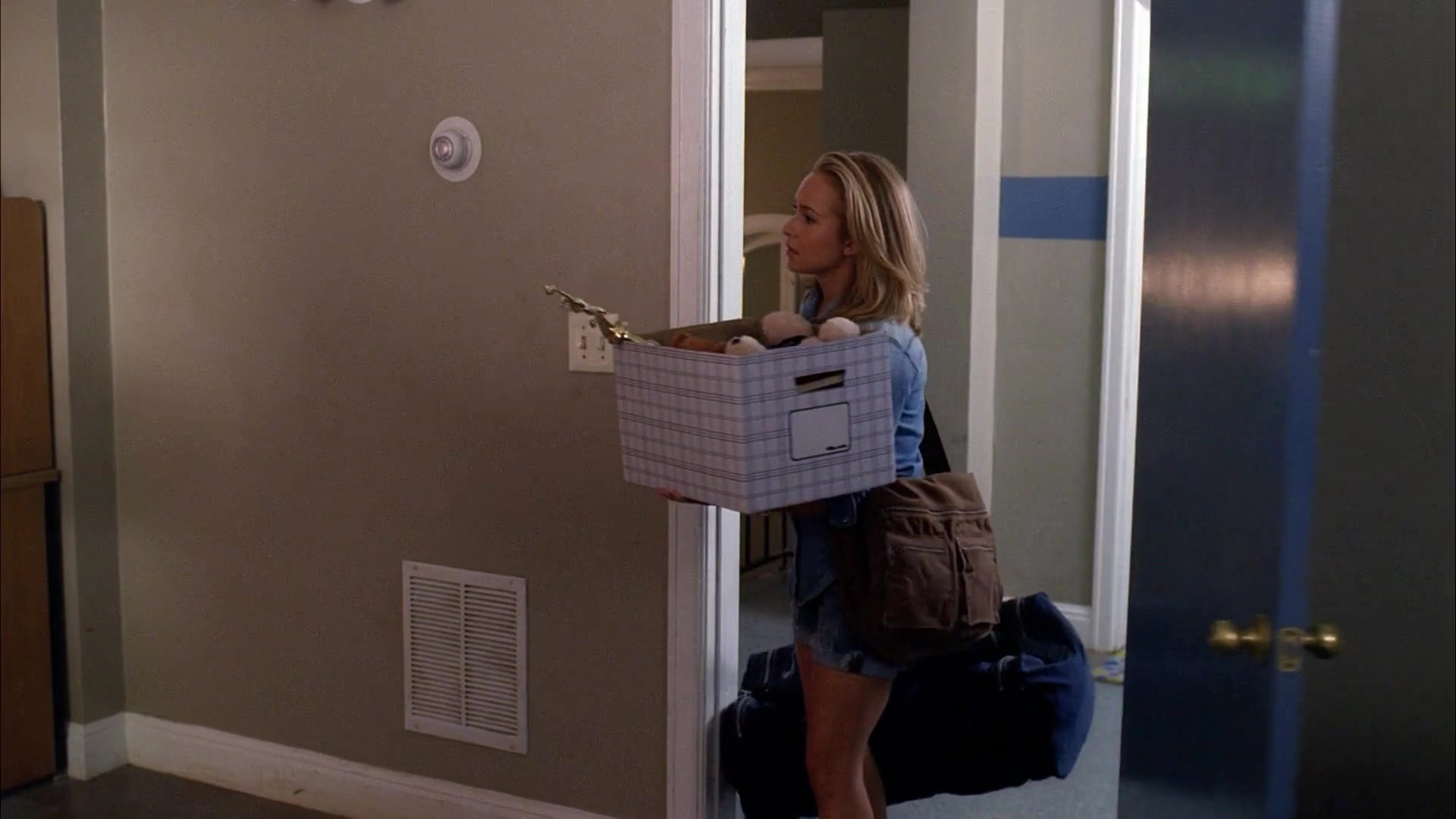 Heroes_S04E01E02_1080p_00565.jpg Heroes_S04E01E02_1080p_00565.jpg