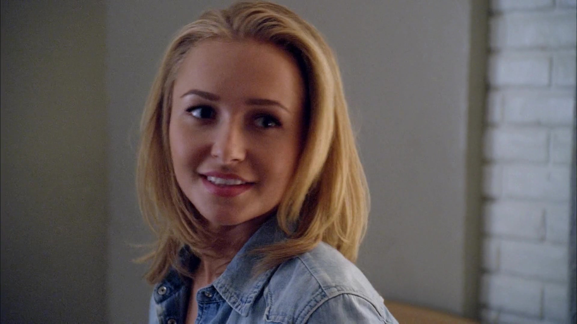 Heroes_S04E01E02_1080p_00668.jpg