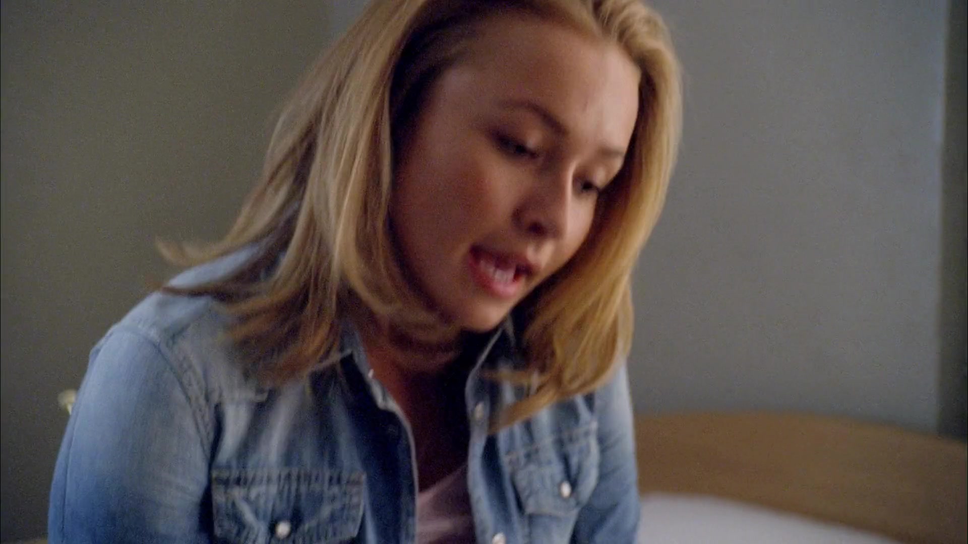 Heroes_S04E01E02_1080p_00697.jpg