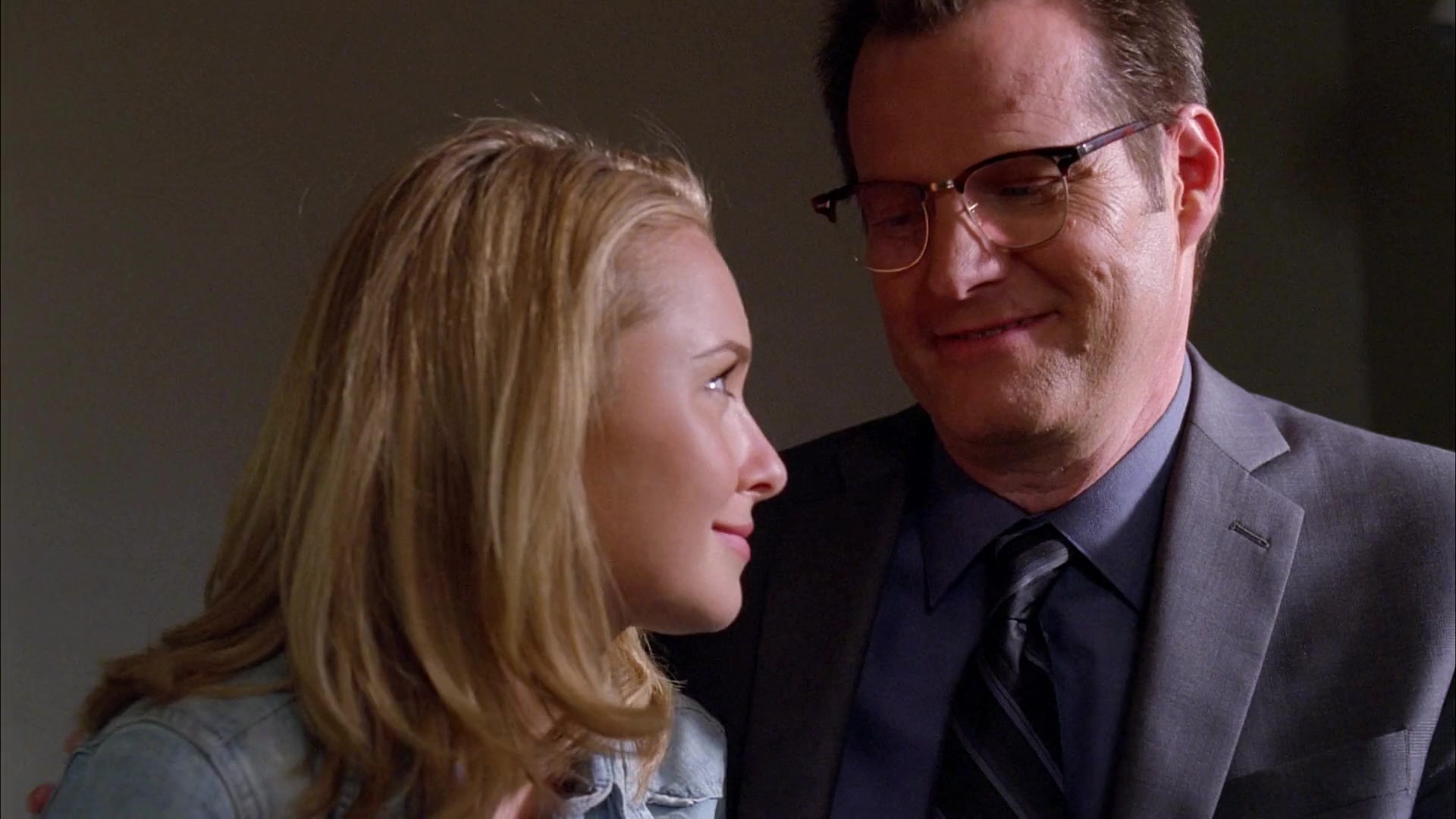 Heroes_S04E01E02_1080p_04344.jpg Heroes_S04E01E02_1080p_04344.jpg
