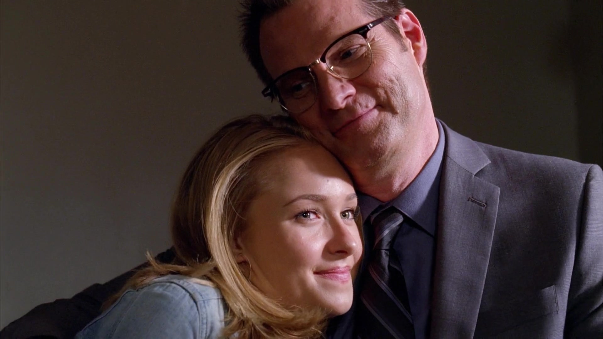 Heroes_S04E01E02_1080p_04350.jpg Heroes_S04E01E02_1080p_04350.jpg