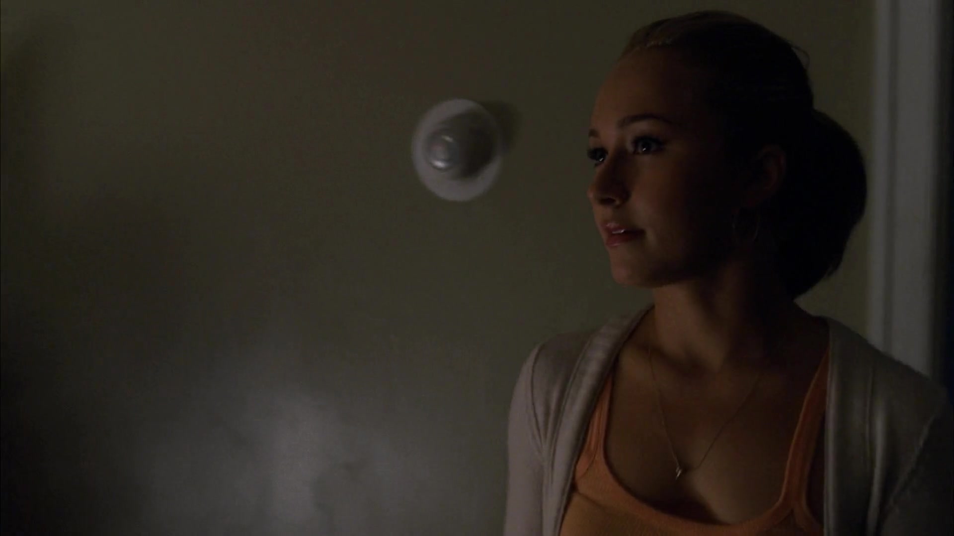 Heroes_S04E01E02_1080p_06623.jpg Heroes_S04E01E02_1080p_06623.jpg