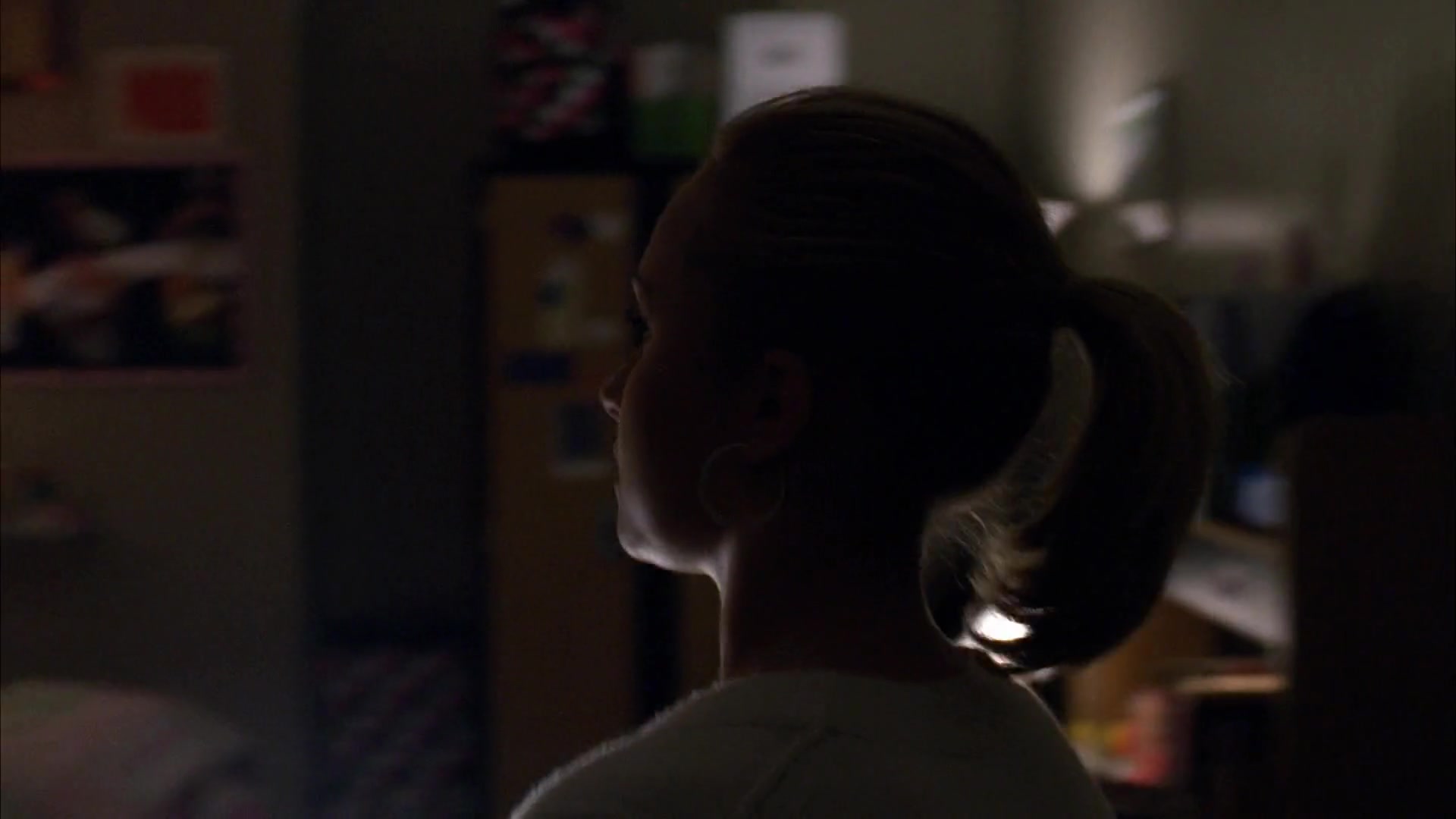 Heroes_S04E01E02_1080p_06627.jpg Heroes_S04E01E02_1080p_06627.jpg