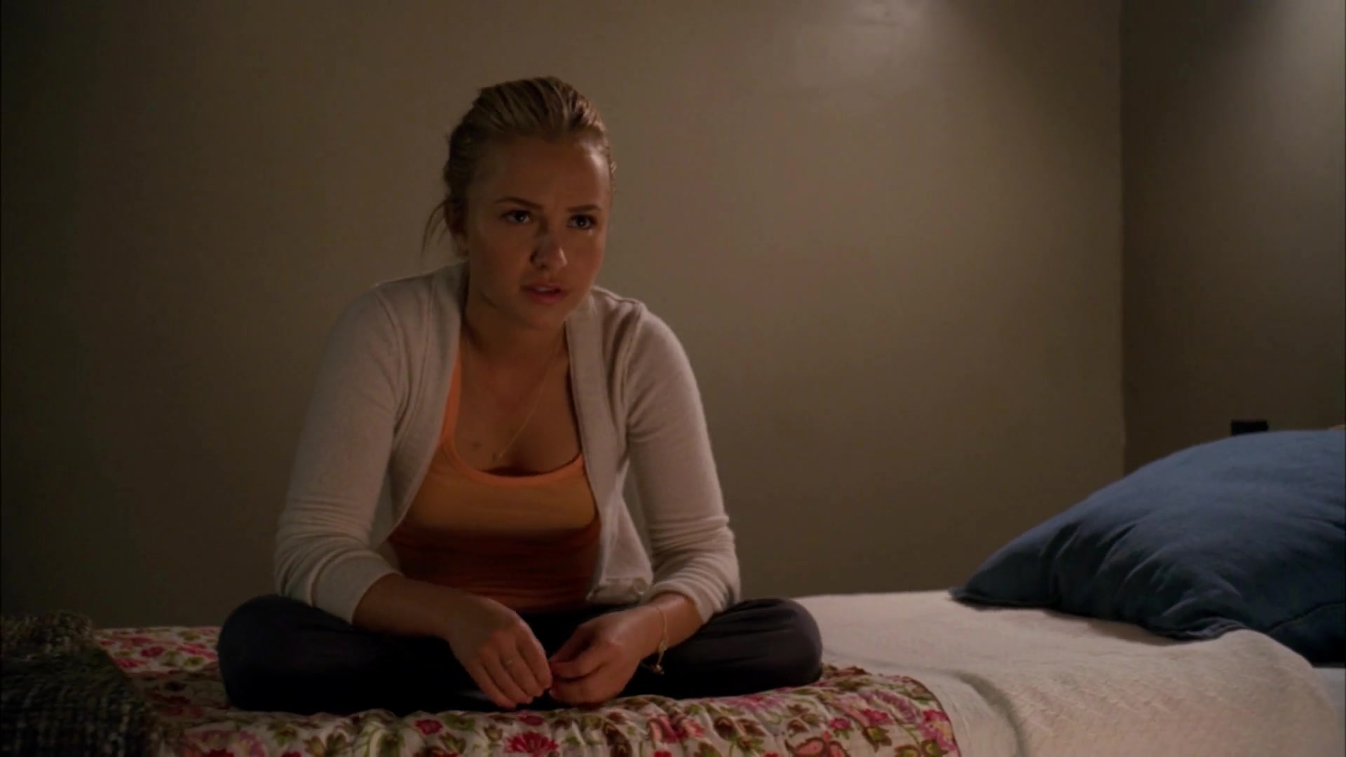 Heroes_S04E01E02_1080p_07686.jpg Heroes_S04E01E02_1080p_07686.jpg