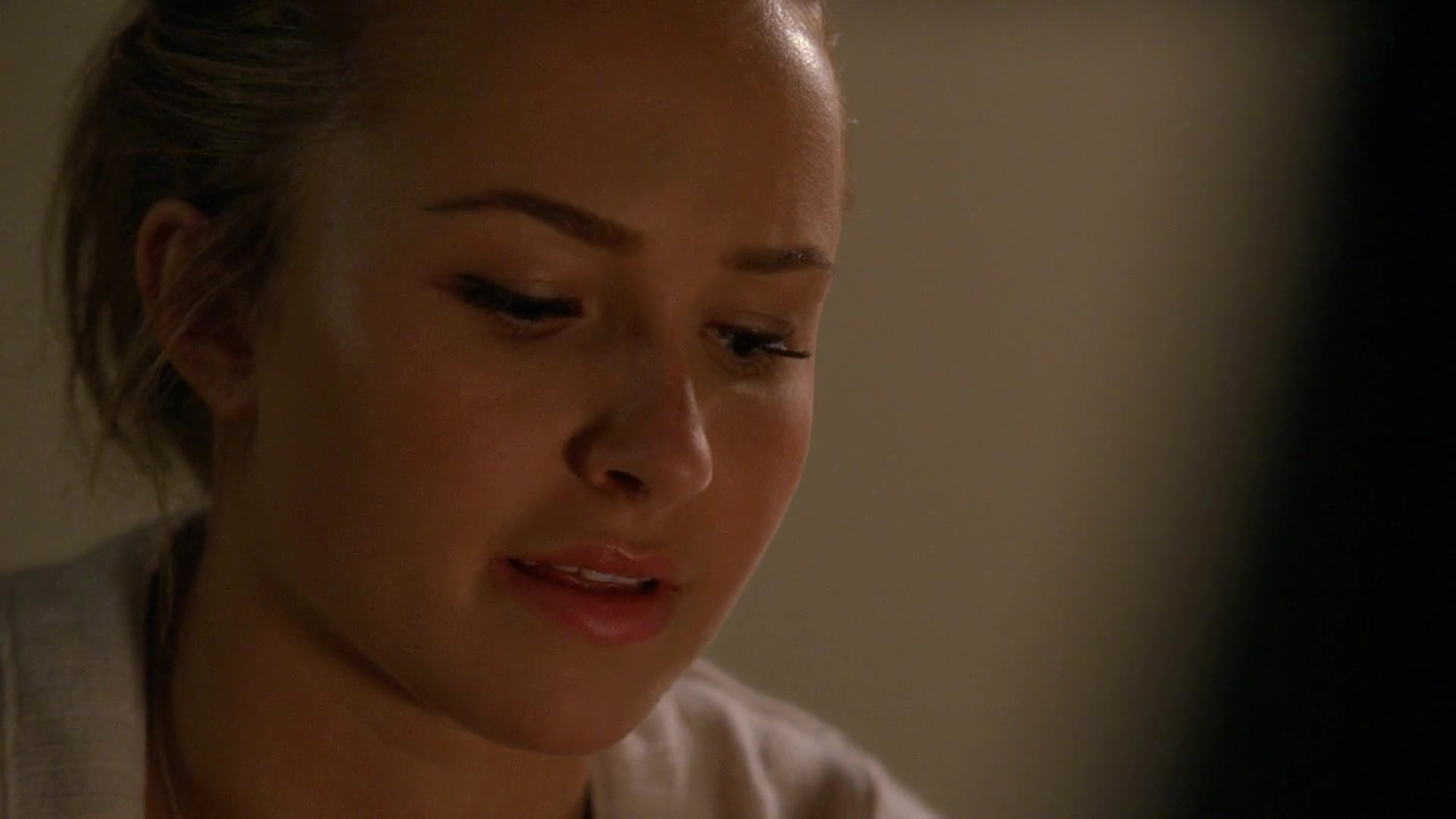 Heroes_S04E01E02_1080p_07727.jpg Heroes_S04E01E02_1080p_07727.jpg