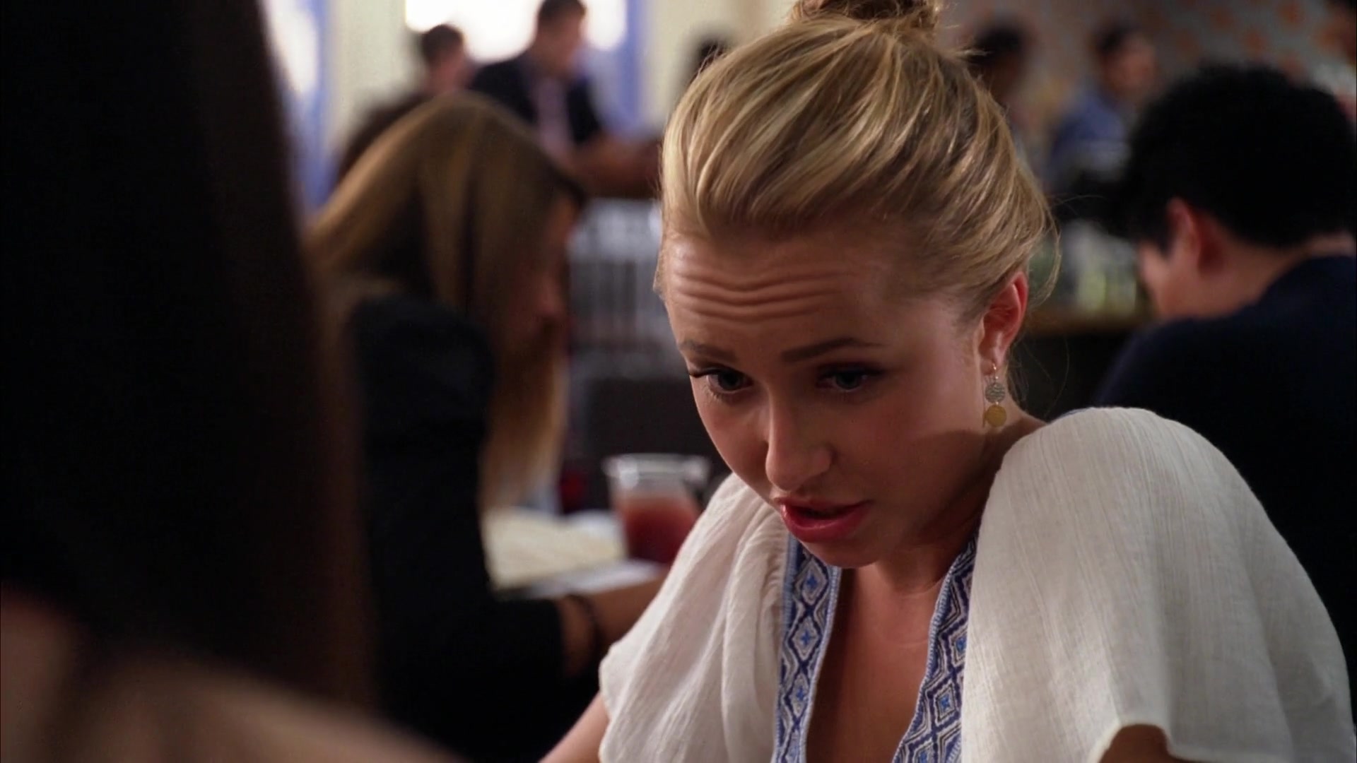 Heroes_S04E01E02_1080p_10214.jpg
