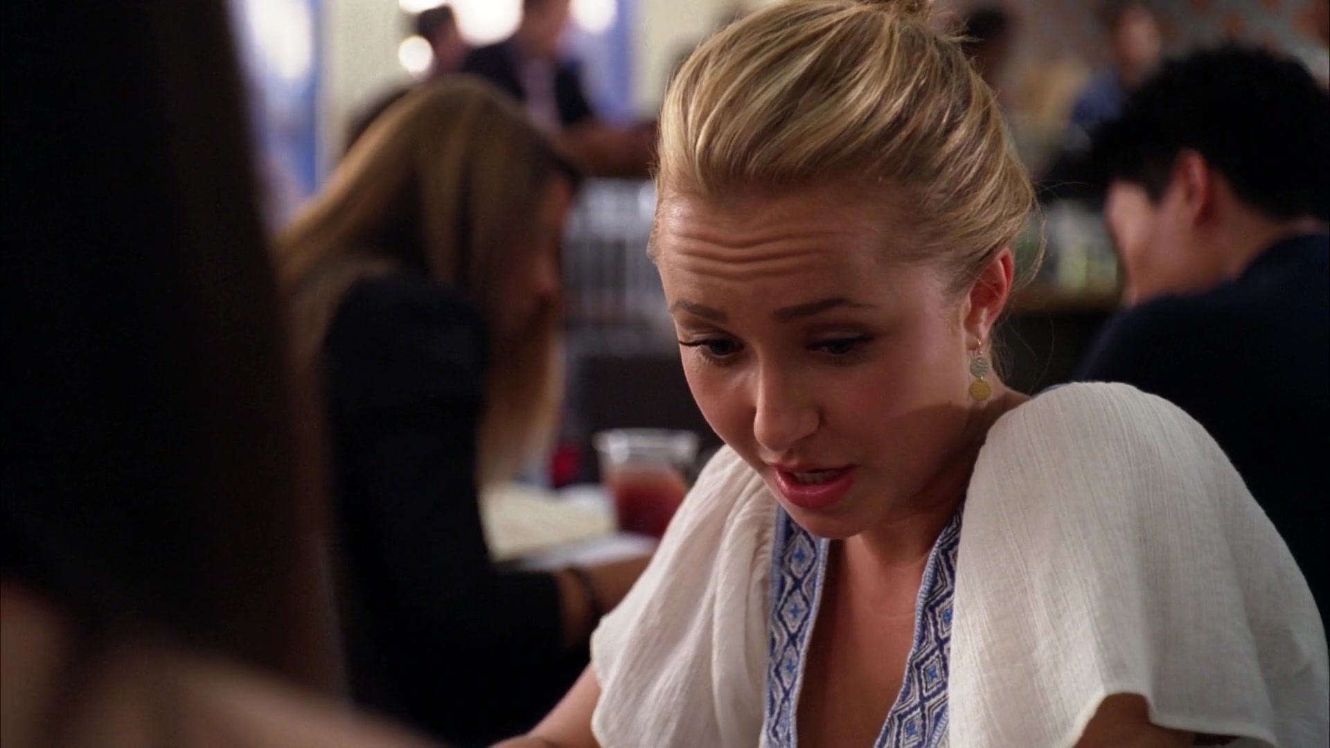 Heroes_S04E01E02_1080p_10216.jpg