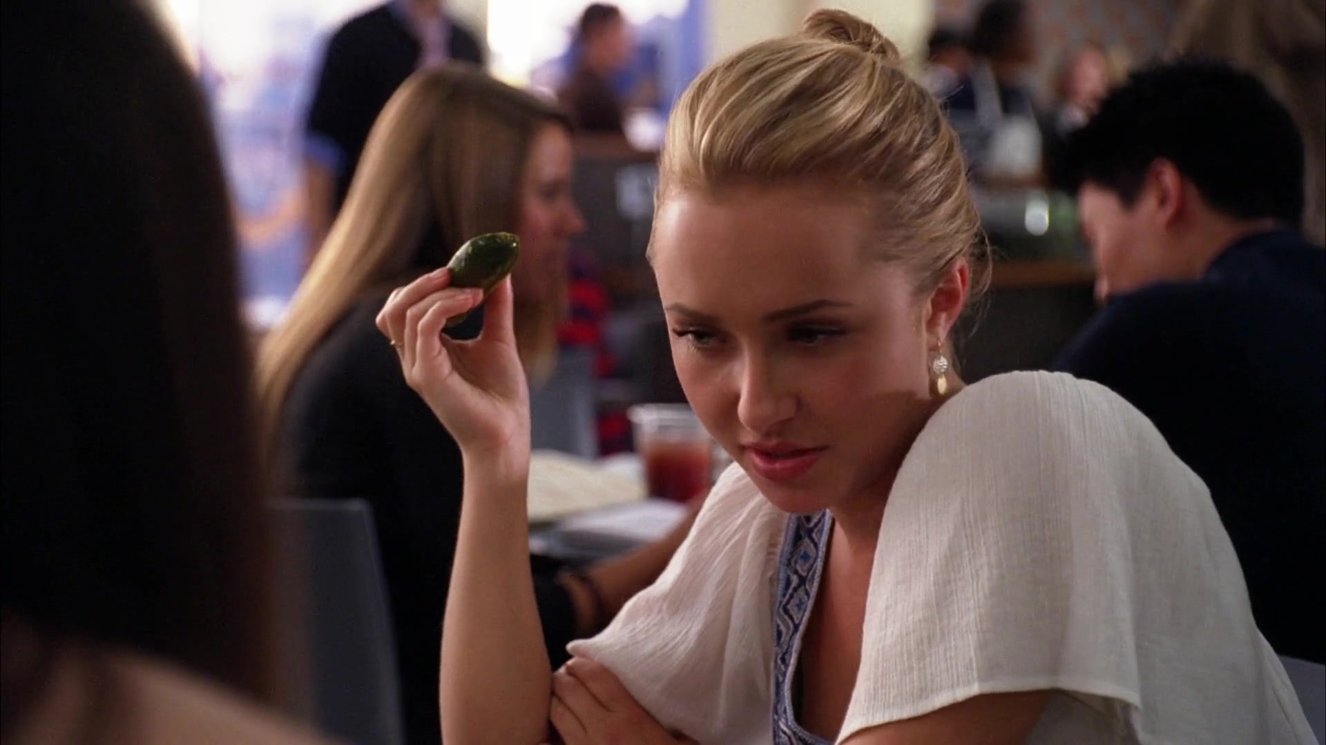 Heroes_S04E01E02_1080p_10244.jpg