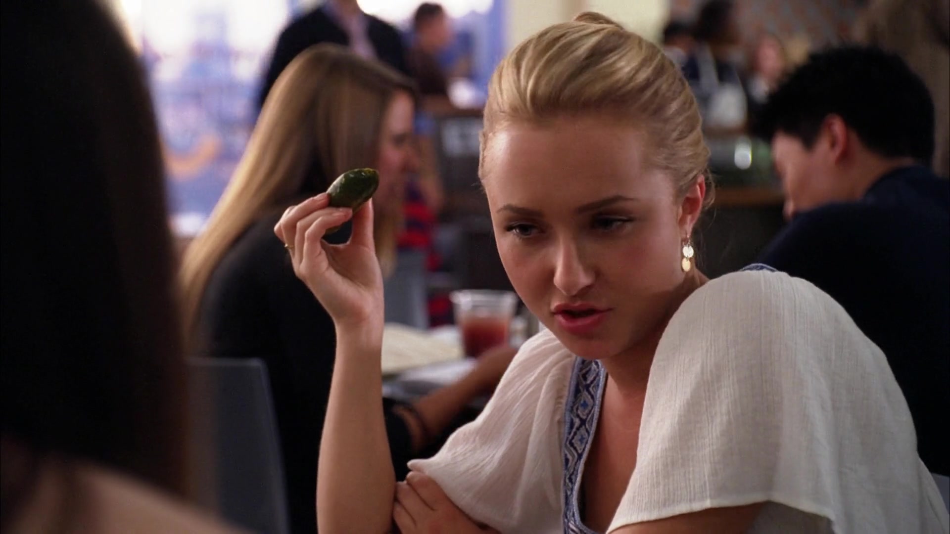 Heroes_S04E01E02_1080p_10245.jpg