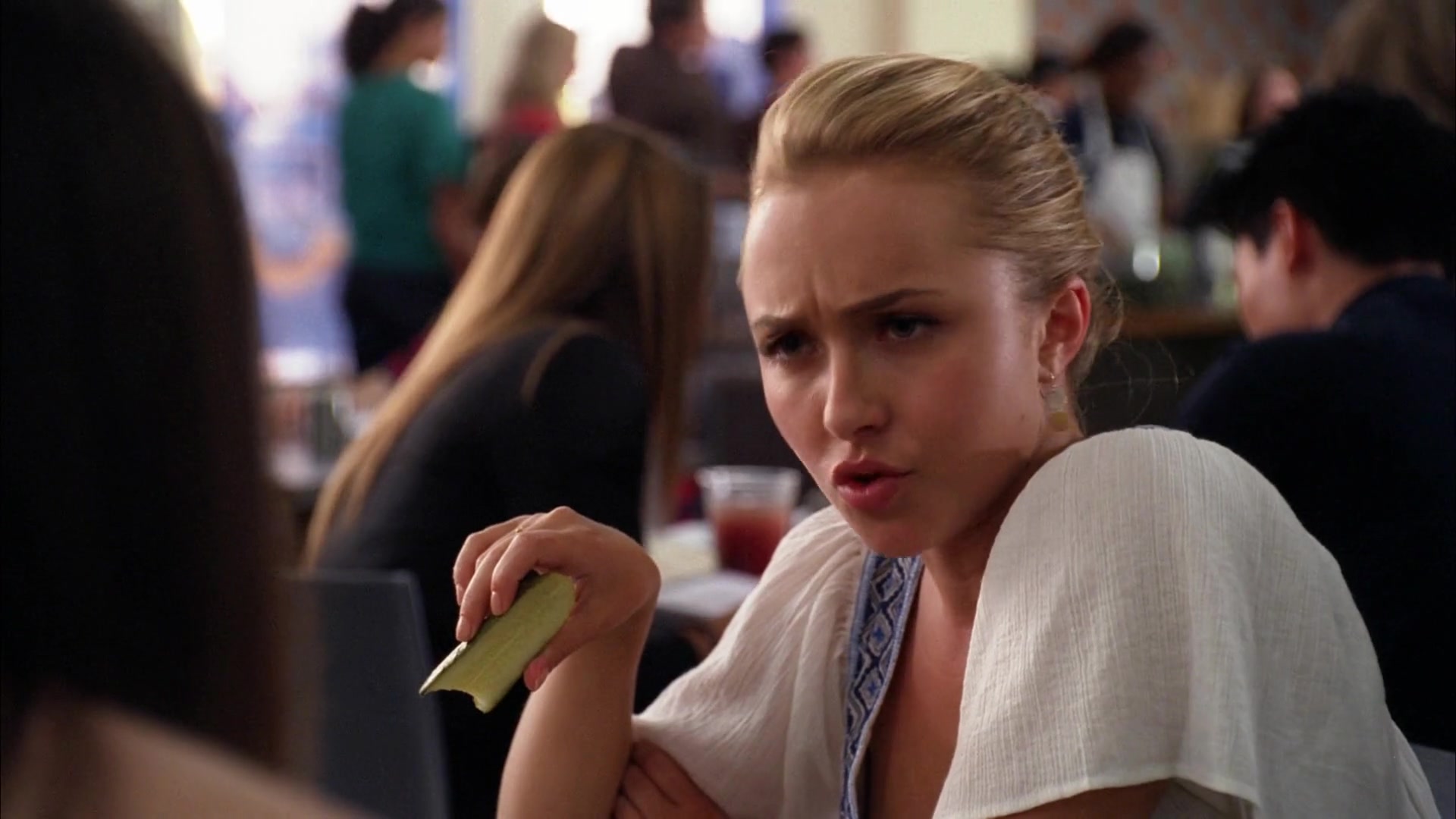 Heroes_S04E01E02_1080p_10261.jpg