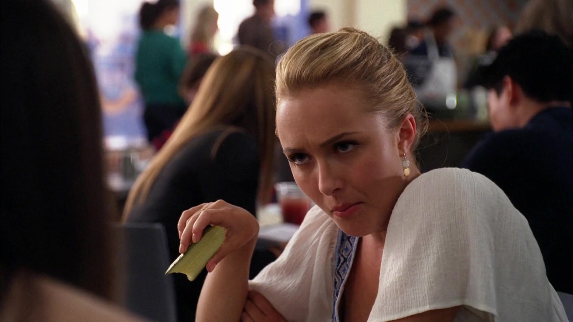 Heroes_S04E01E02_1080p_10262.jpg