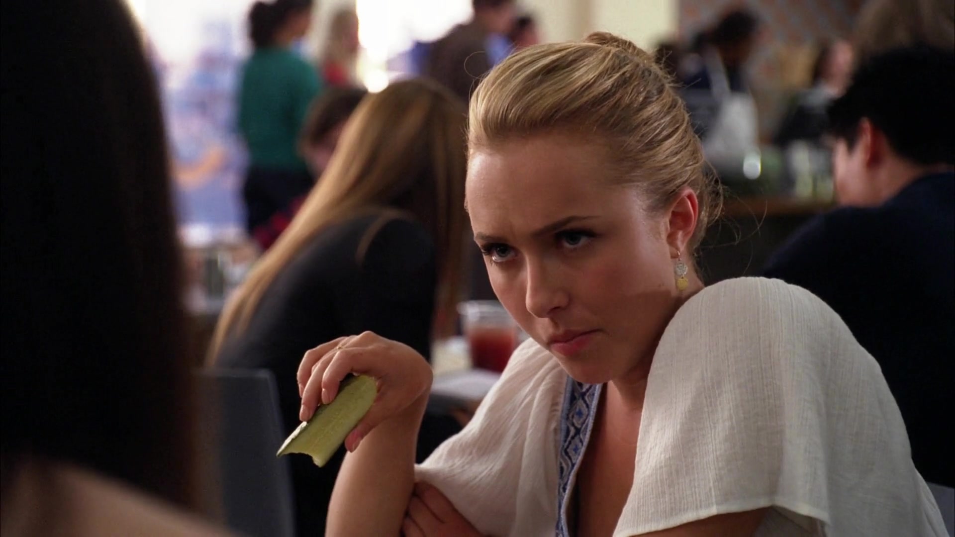 Heroes_S04E01E02_1080p_10264.jpg