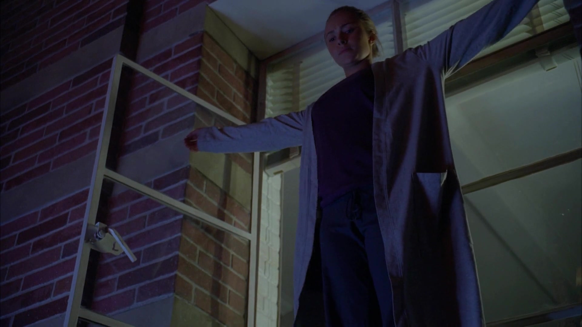 Heroes_S04E01E02_1080p_11964.jpg Heroes_S04E01E02_1080p_11964.jpg