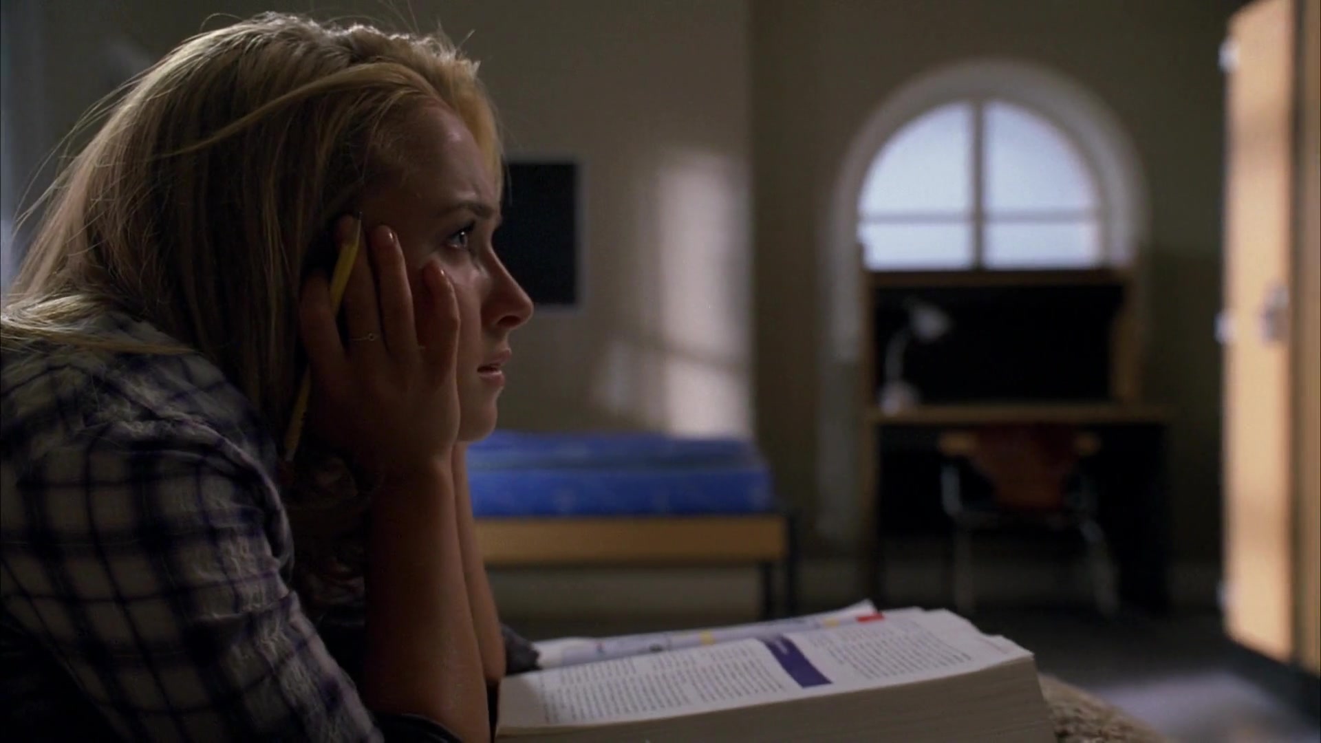 Heroes_S04E03_1080p_0139.jpg Heroes_S04E03_1080p_0139.jpg