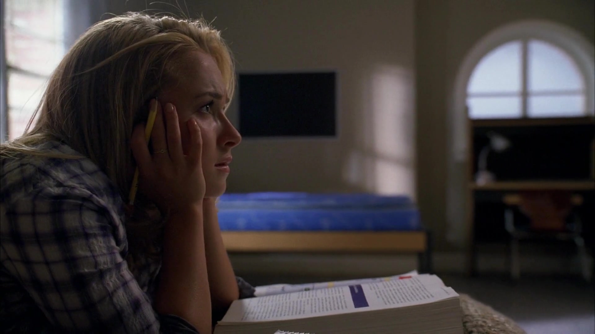 Heroes_S04E03_1080p_0141.jpg