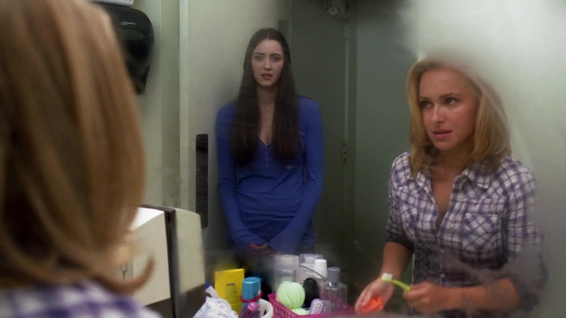 Heroes_S04E03_1080p_1749.jpg