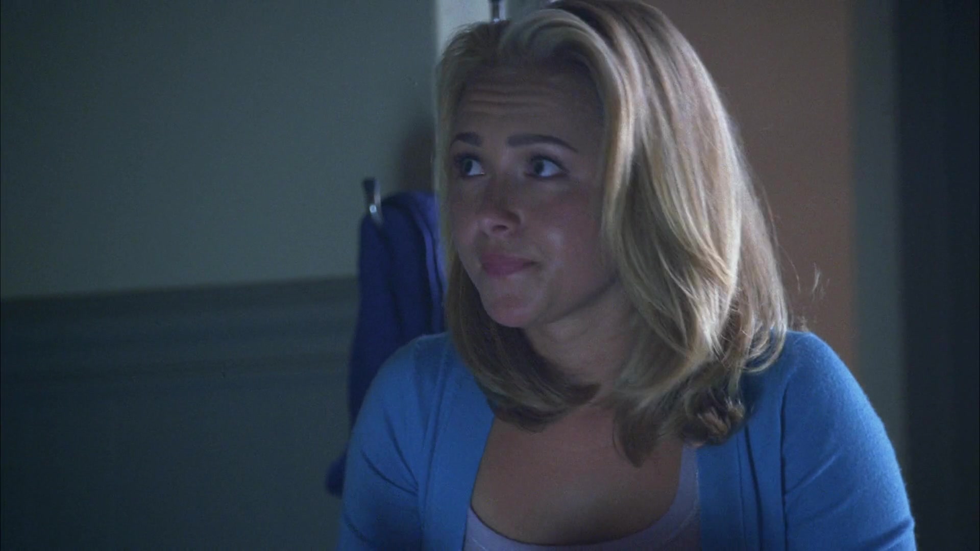 Heroes_S04E03_1080p_2392.jpg