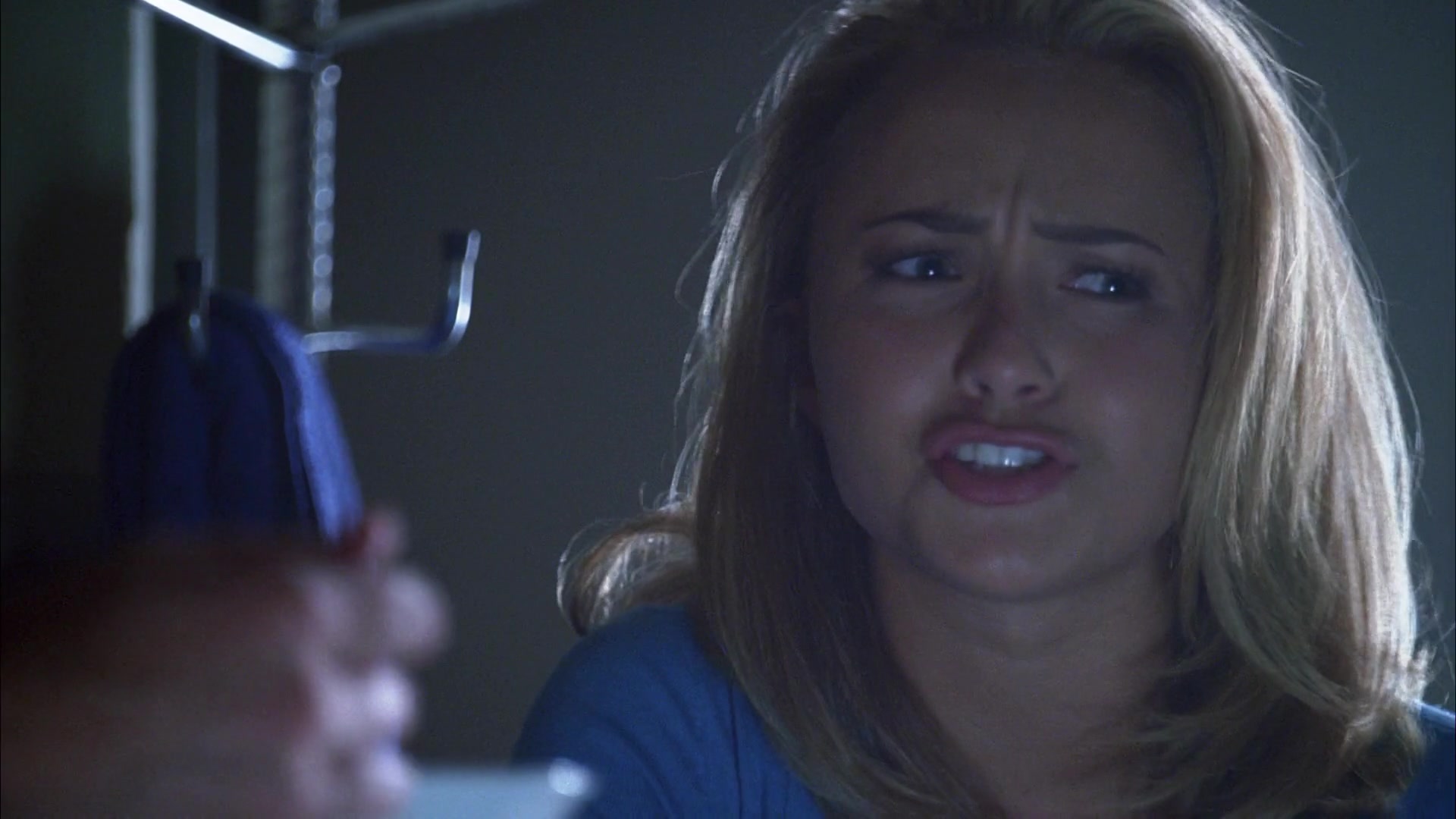 Heroes_S04E03_1080p_2433.jpg