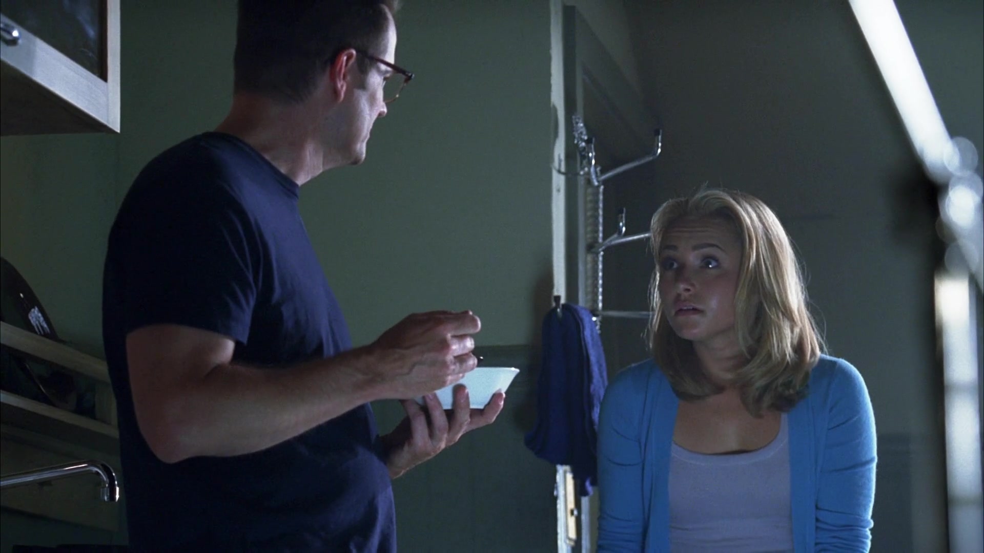 Heroes_S04E03_1080p_2452.jpg