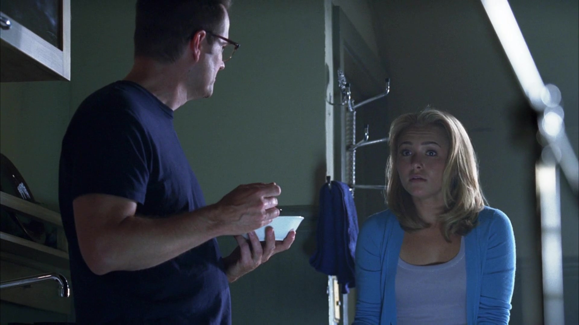 Heroes_S04E03_1080p_2454.jpg