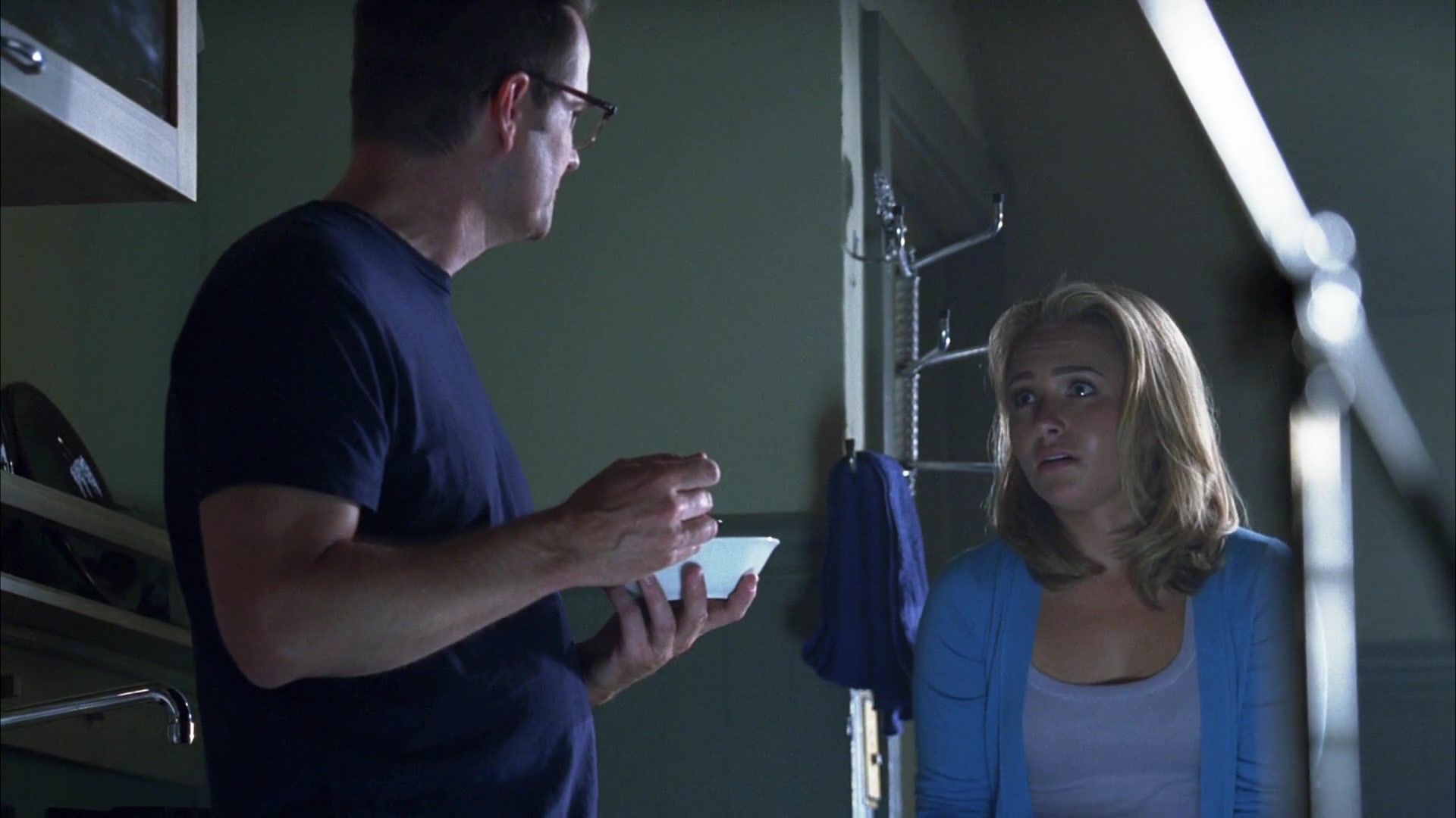 Heroes_S04E03_1080p_2457.jpg