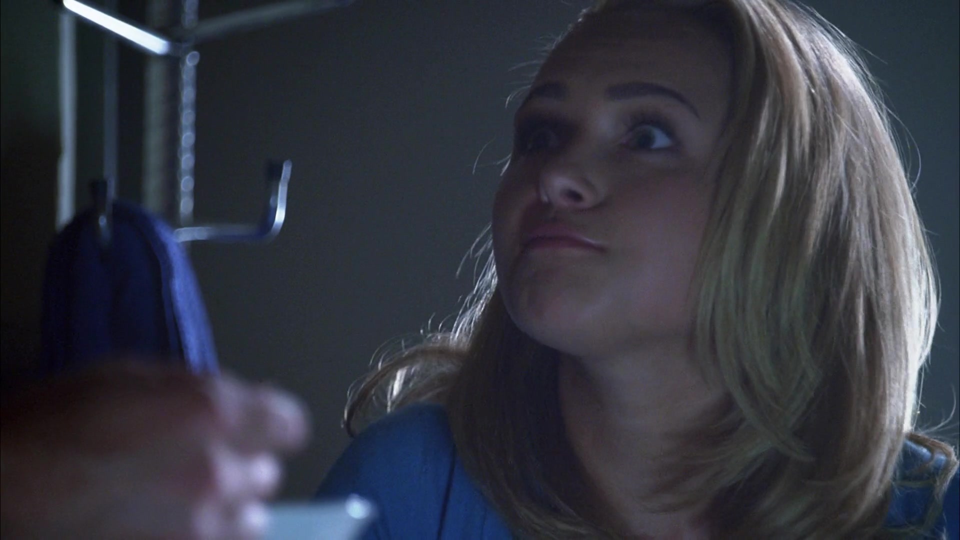 Heroes_S04E03_1080p_2475.jpg