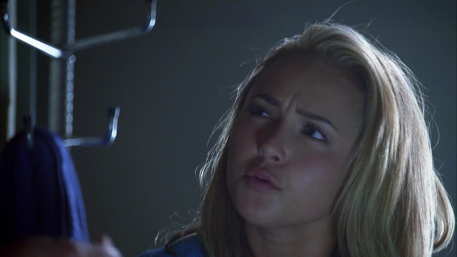 Heroes_S04E03_1080p_2565.jpg