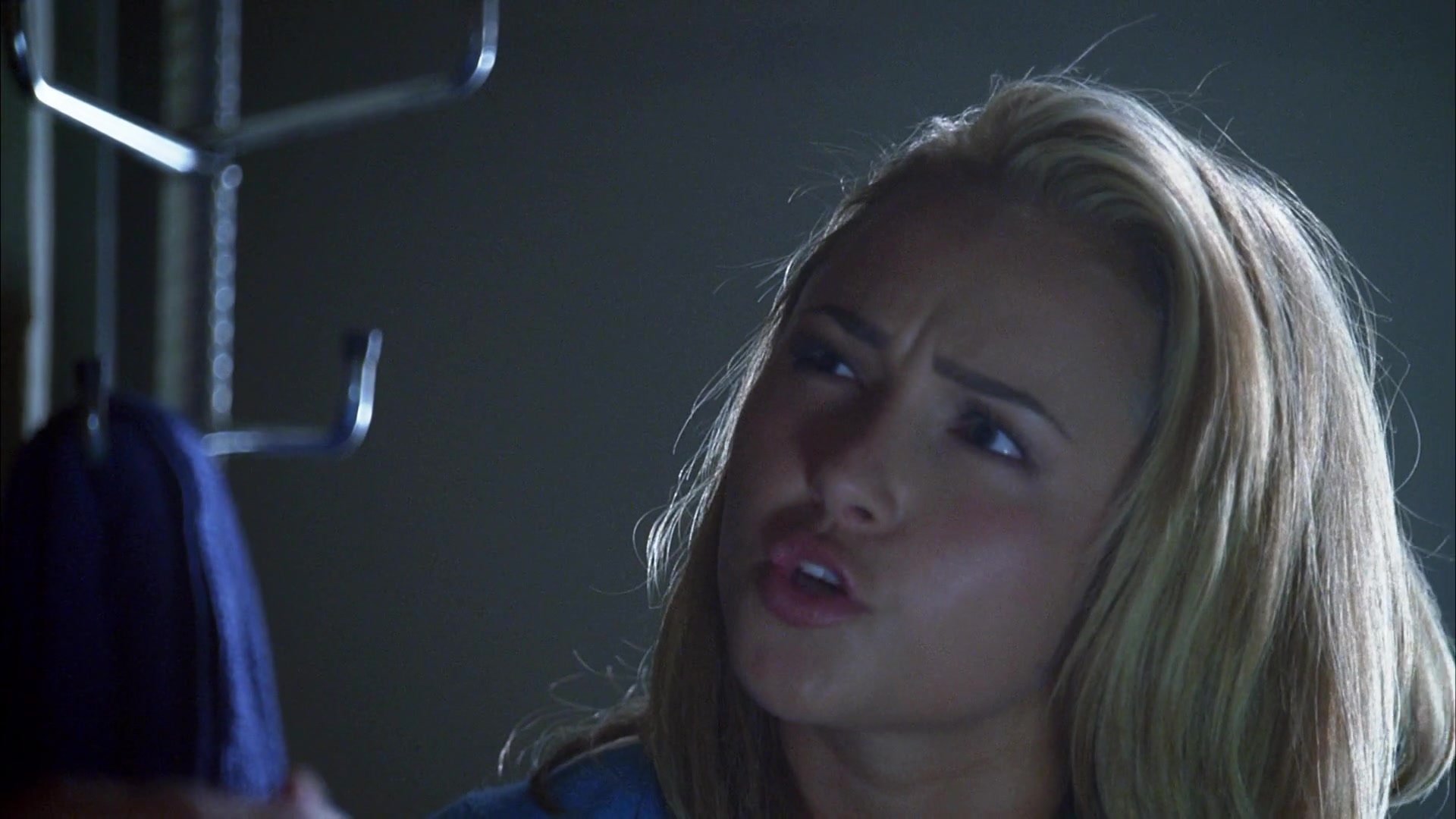 Heroes_S04E03_1080p_2566.jpg