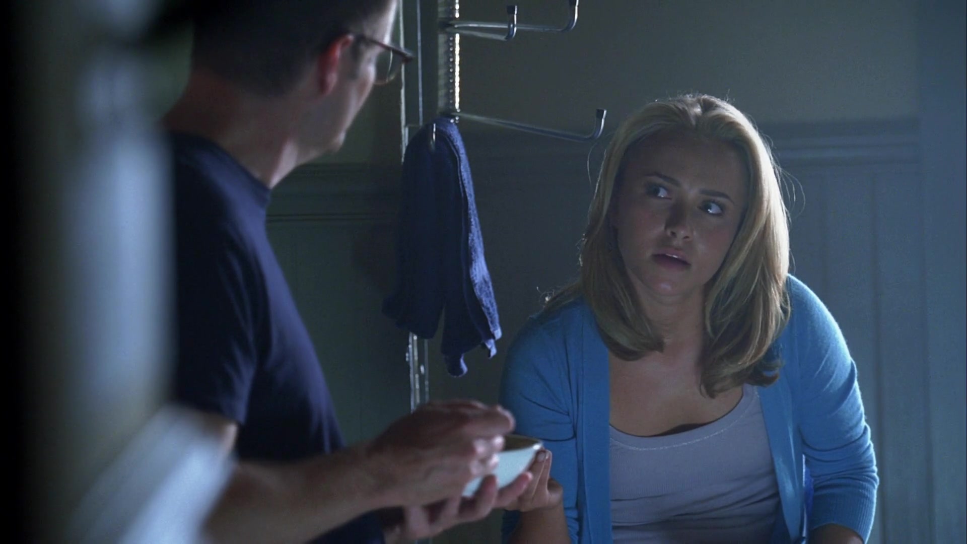 Heroes_S04E03_1080p_2591.jpg