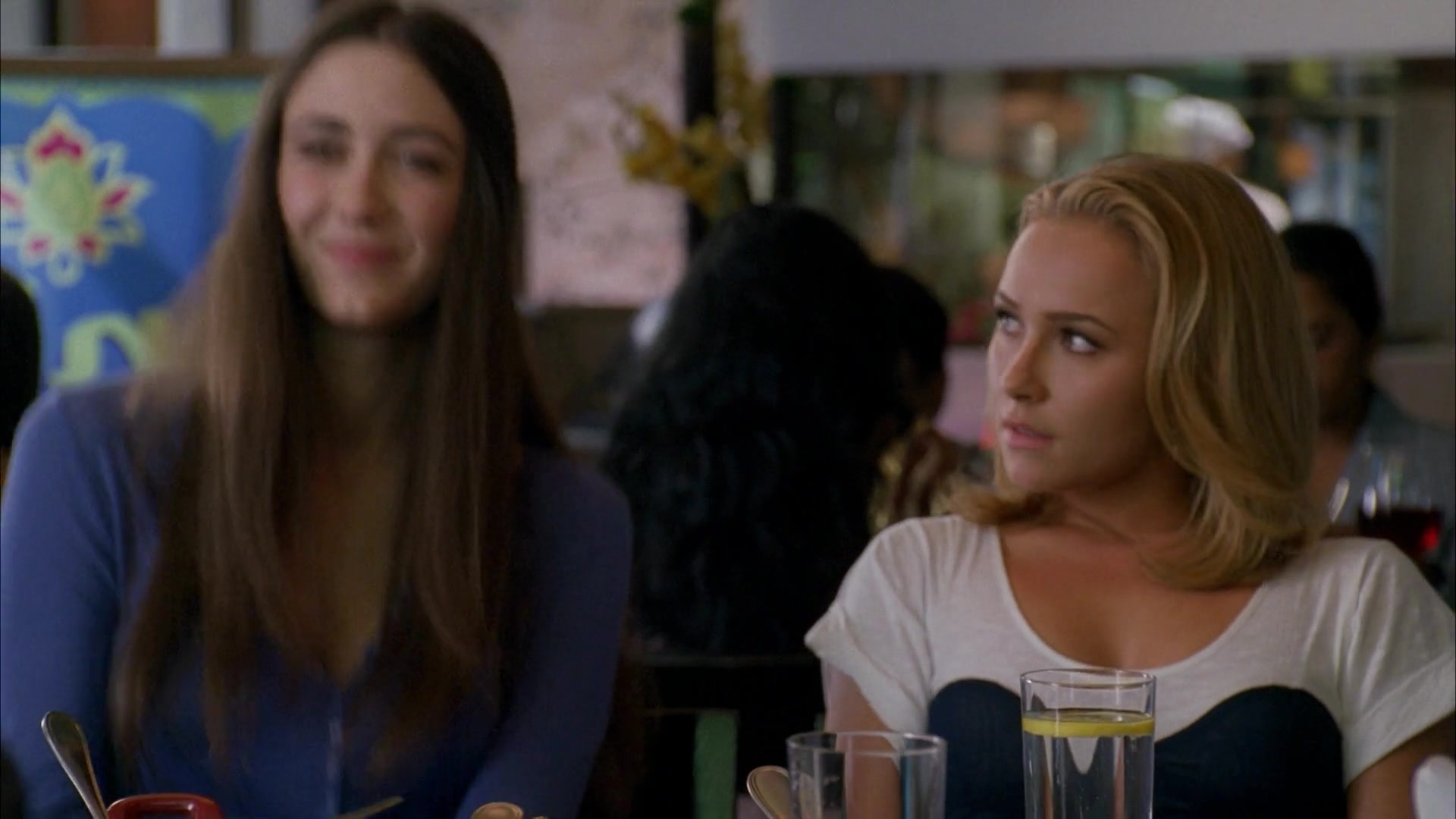 Heroes_S04E03_1080p_3561.jpg