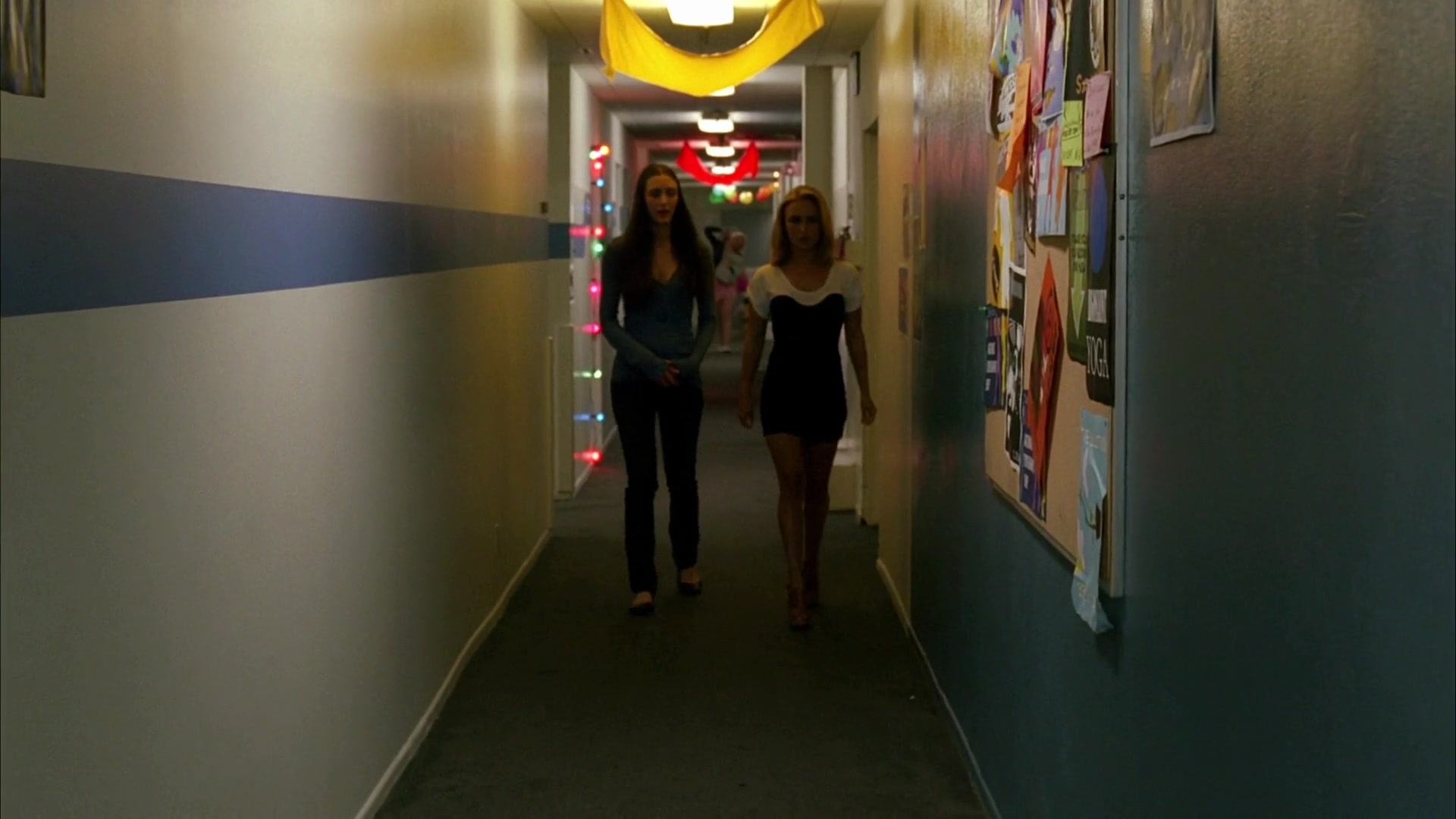 Heroes_S04E03_1080p_4085.jpg Heroes_S04E03_1080p_4085.jpg
