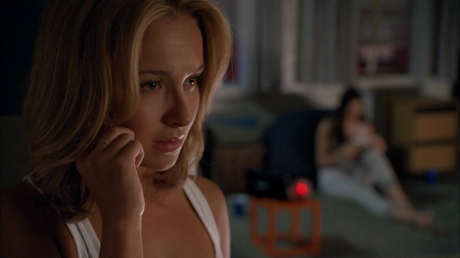 Heroes_S04E03_1080p_5580.jpg