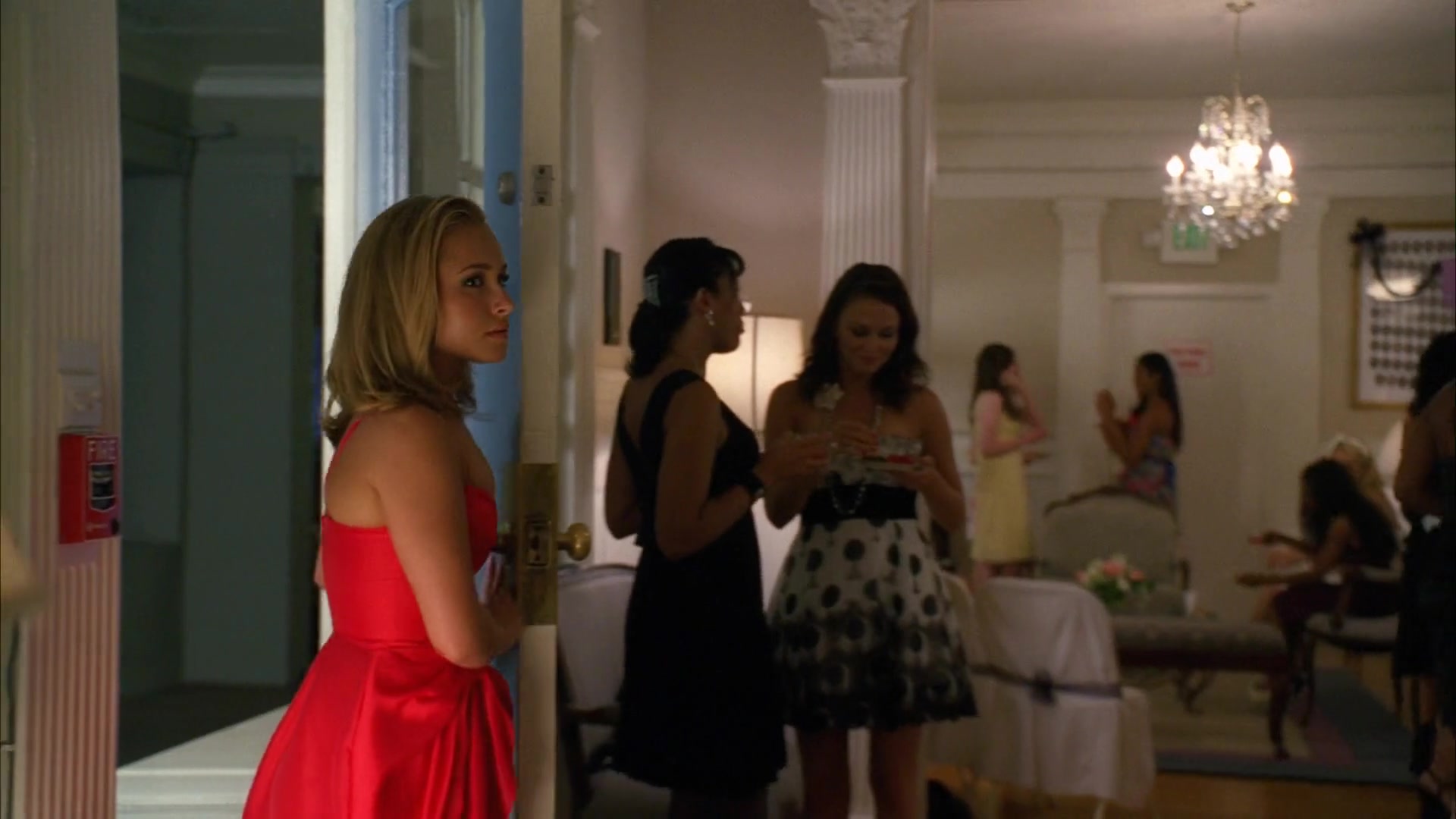 Heroes_S04E04_1080p_4024.jpg