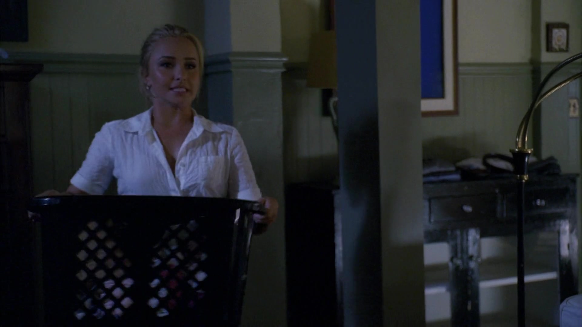 Heroes_S04E05_1080p__1257.jpg Heroes_S04E05_1080p__1257.jpg