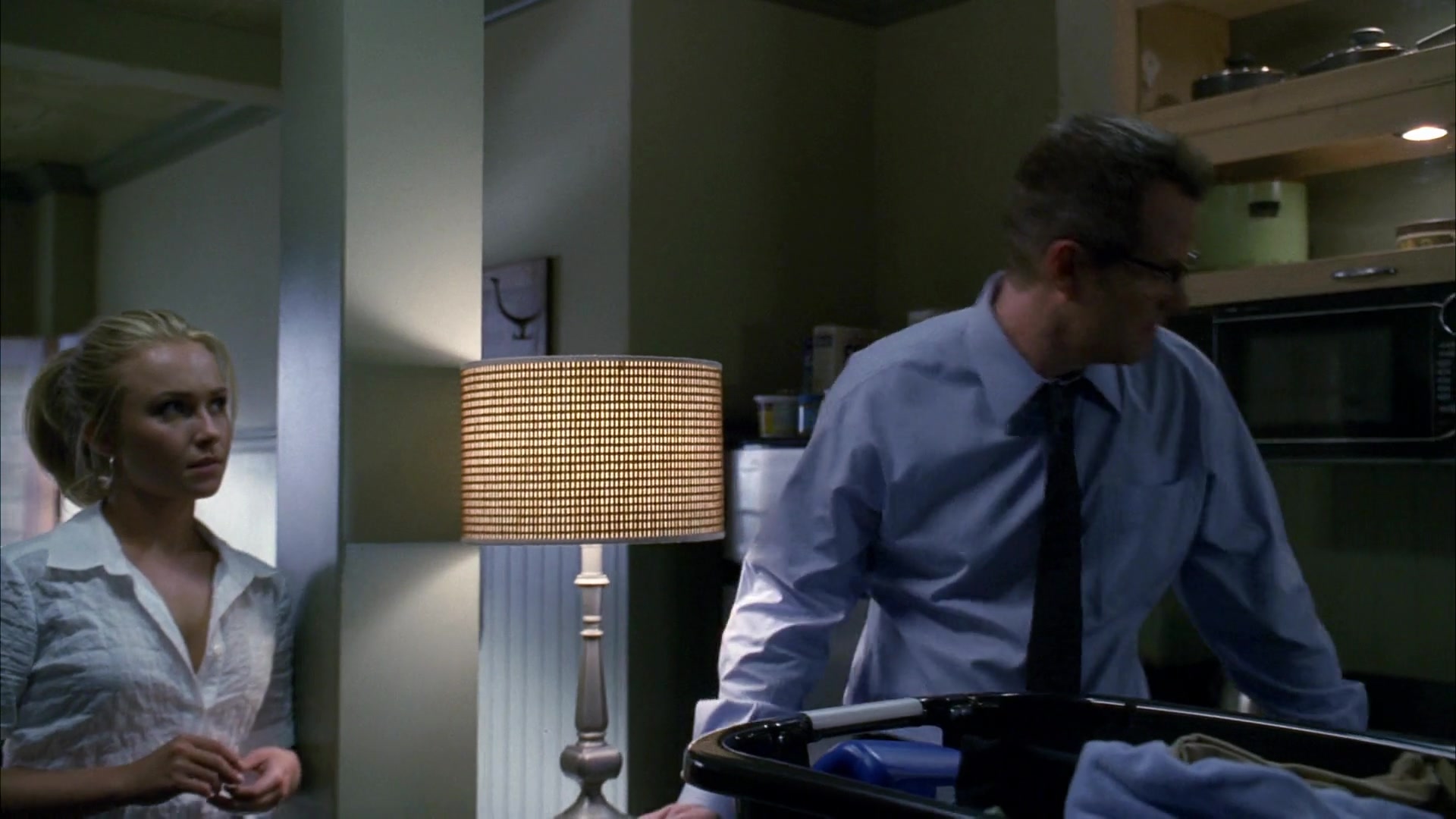 Heroes_S04E05_1080p__1308.jpg