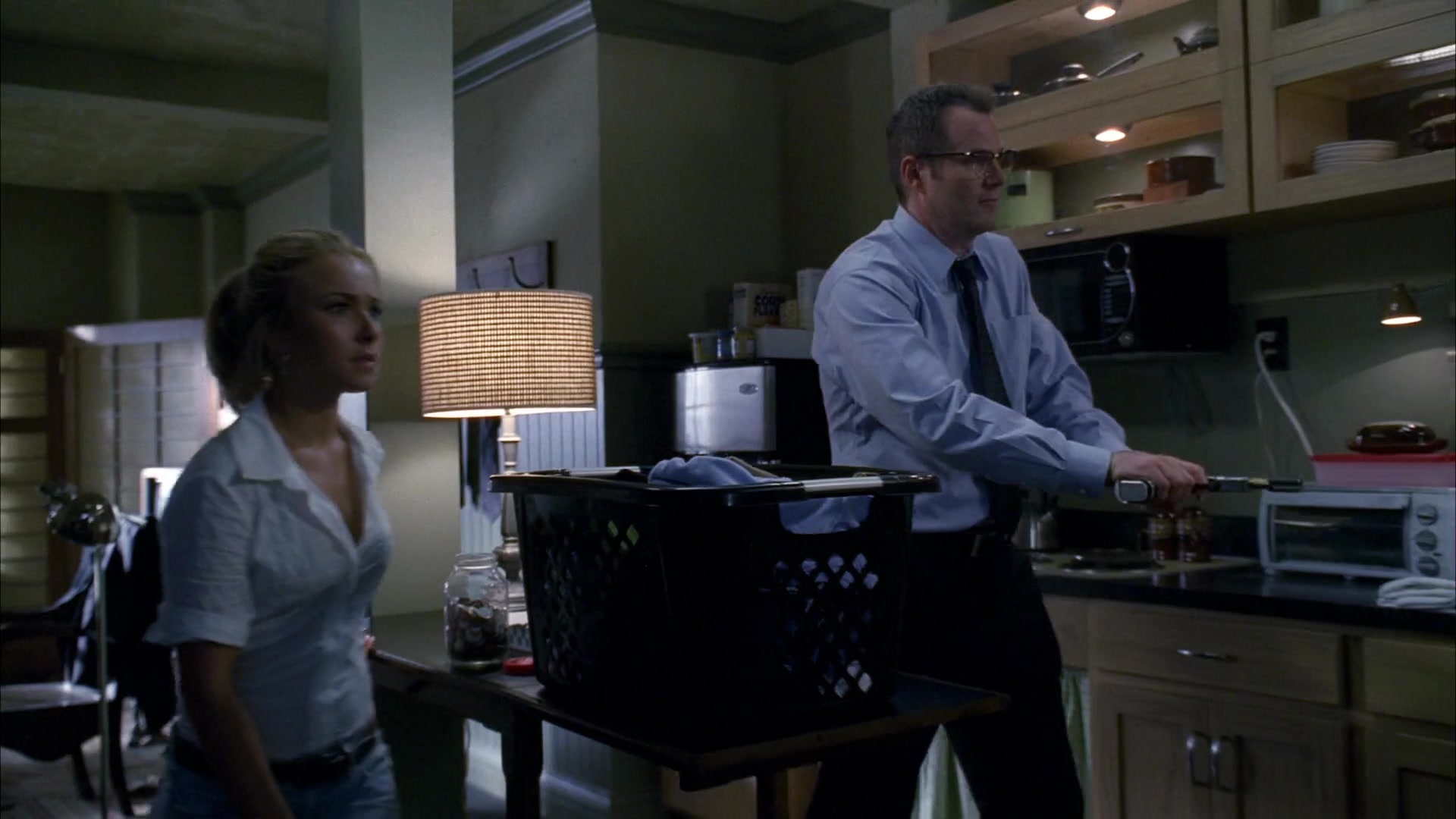 Heroes_S04E05_1080p__1312.jpg Heroes_S04E05_1080p__1312.jpg