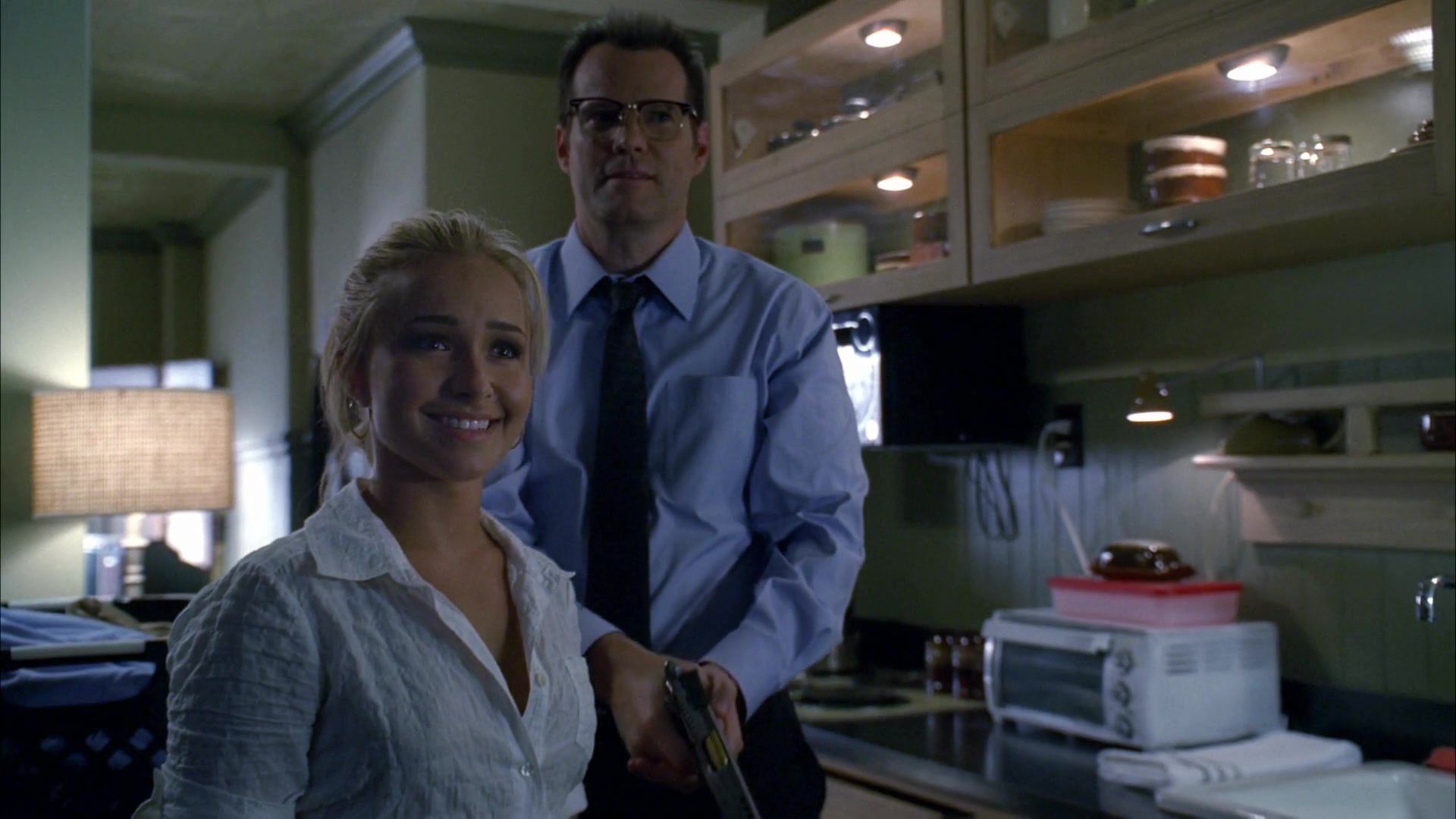 Heroes_S04E05_1080p__1340.jpg