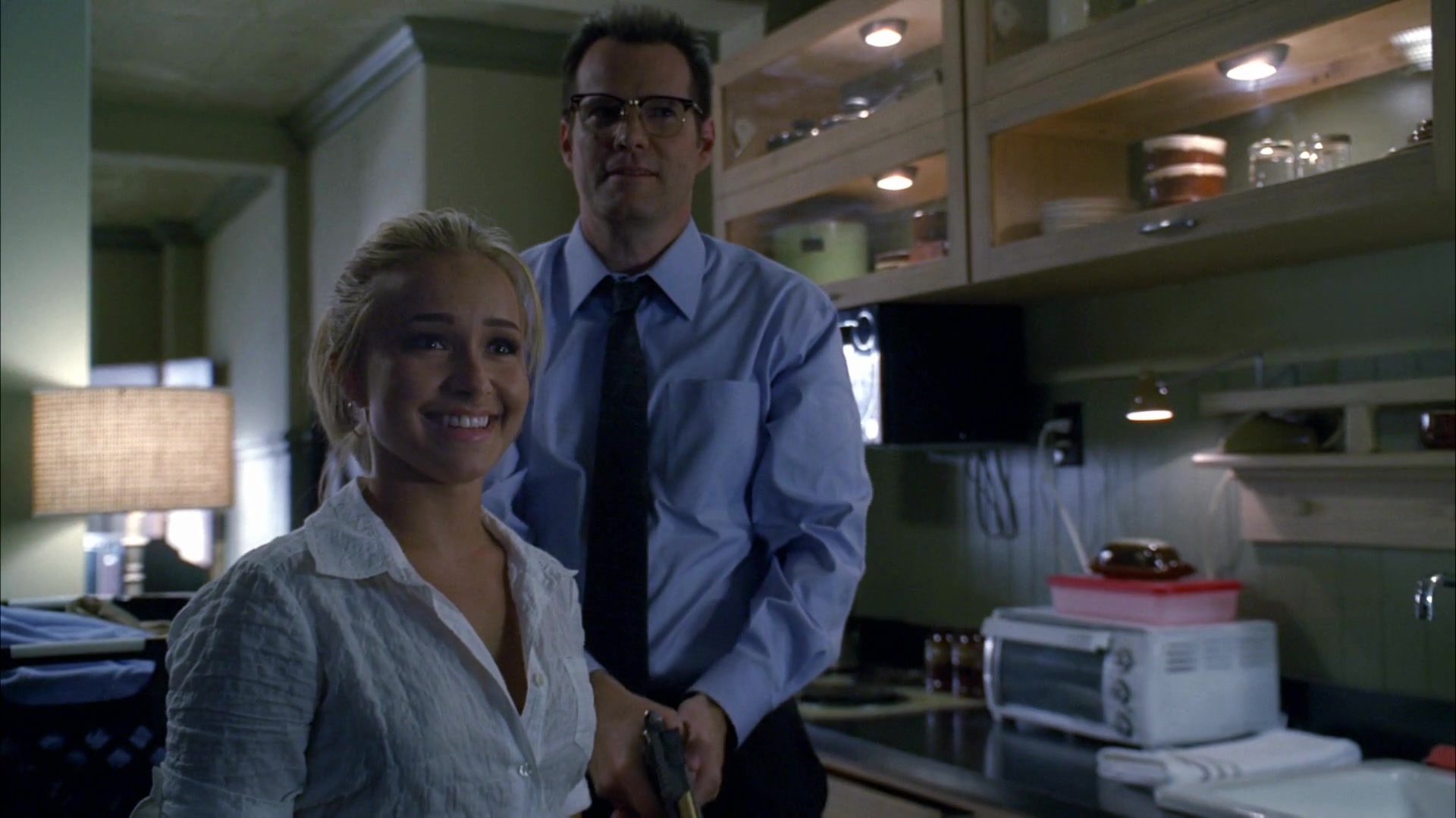 Heroes_S04E05_1080p__1341.jpg