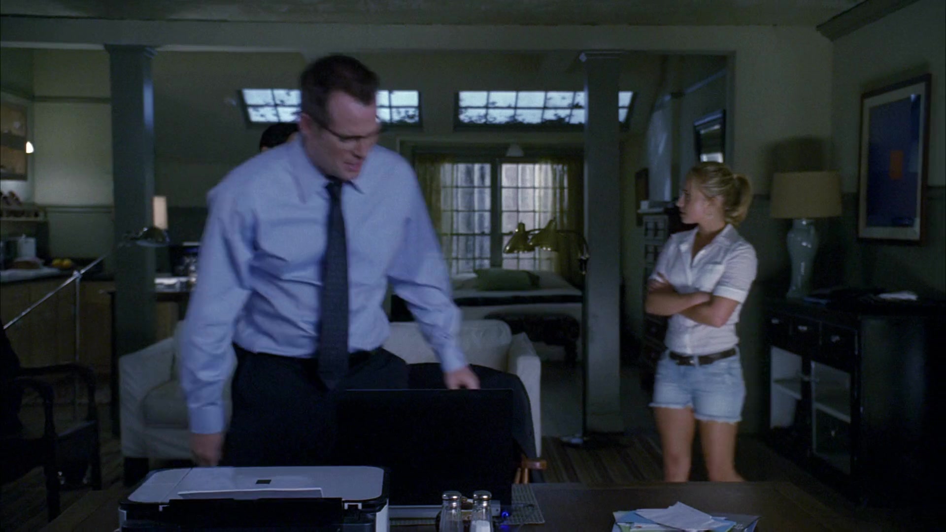 Heroes_S04E05_1080p__1492.jpg