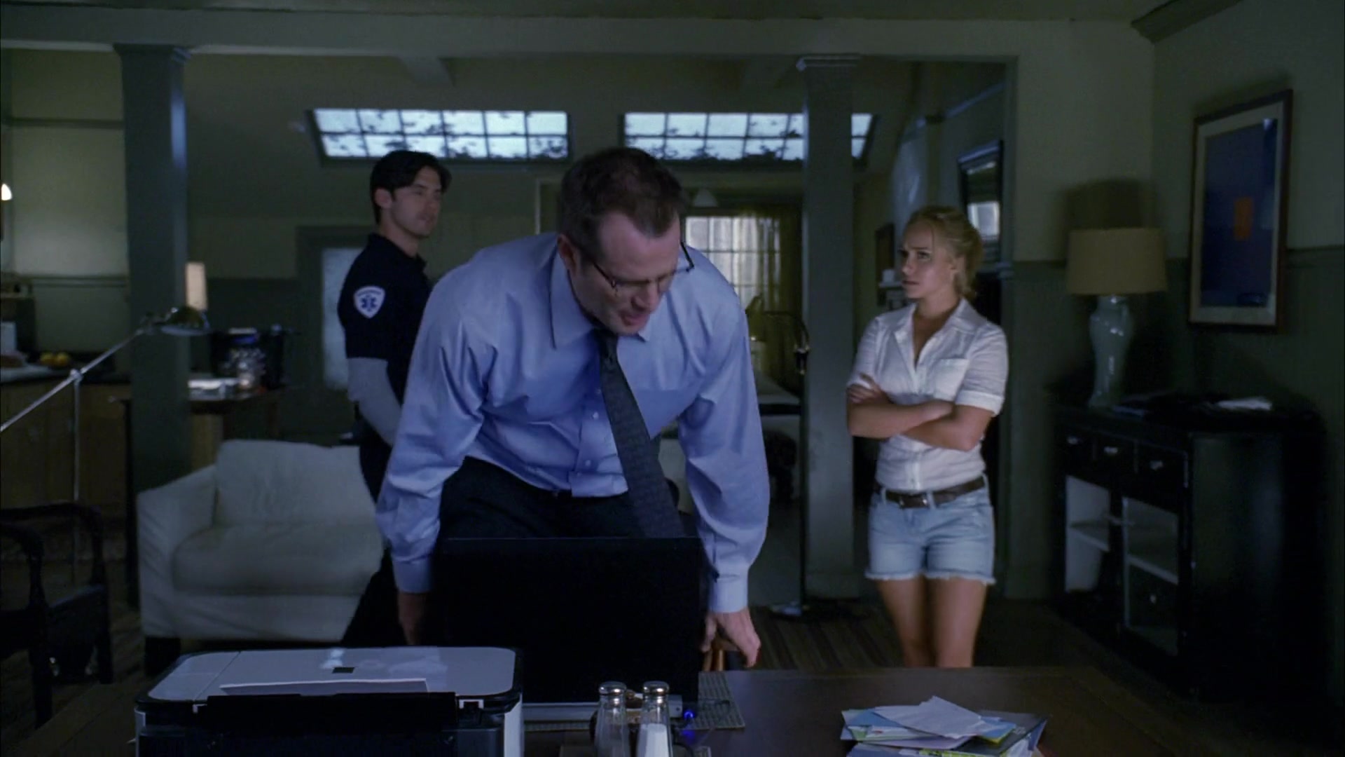 Heroes_S04E05_1080p__1493.jpg