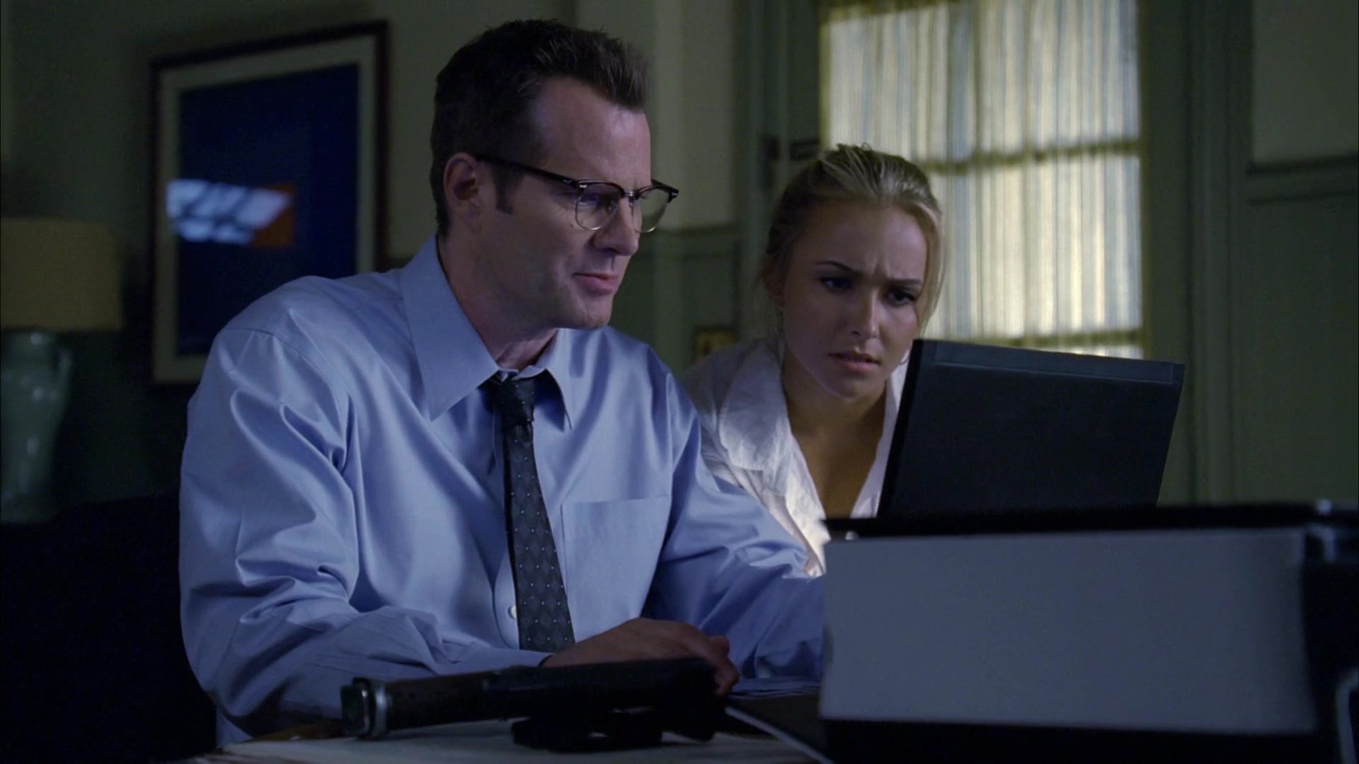 Heroes_S04E05_1080p__1543.jpg Heroes_S04E05_1080p__1543.jpg